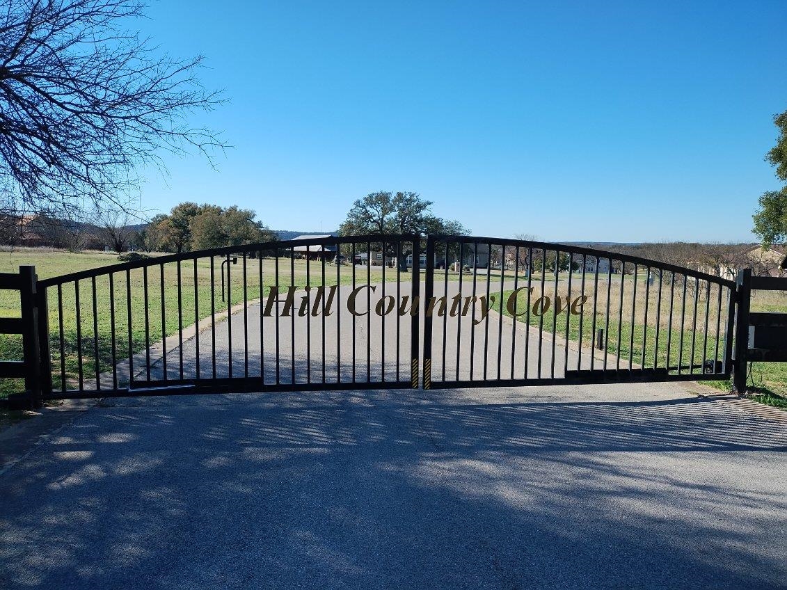 217 Sleepy Oaks Drive