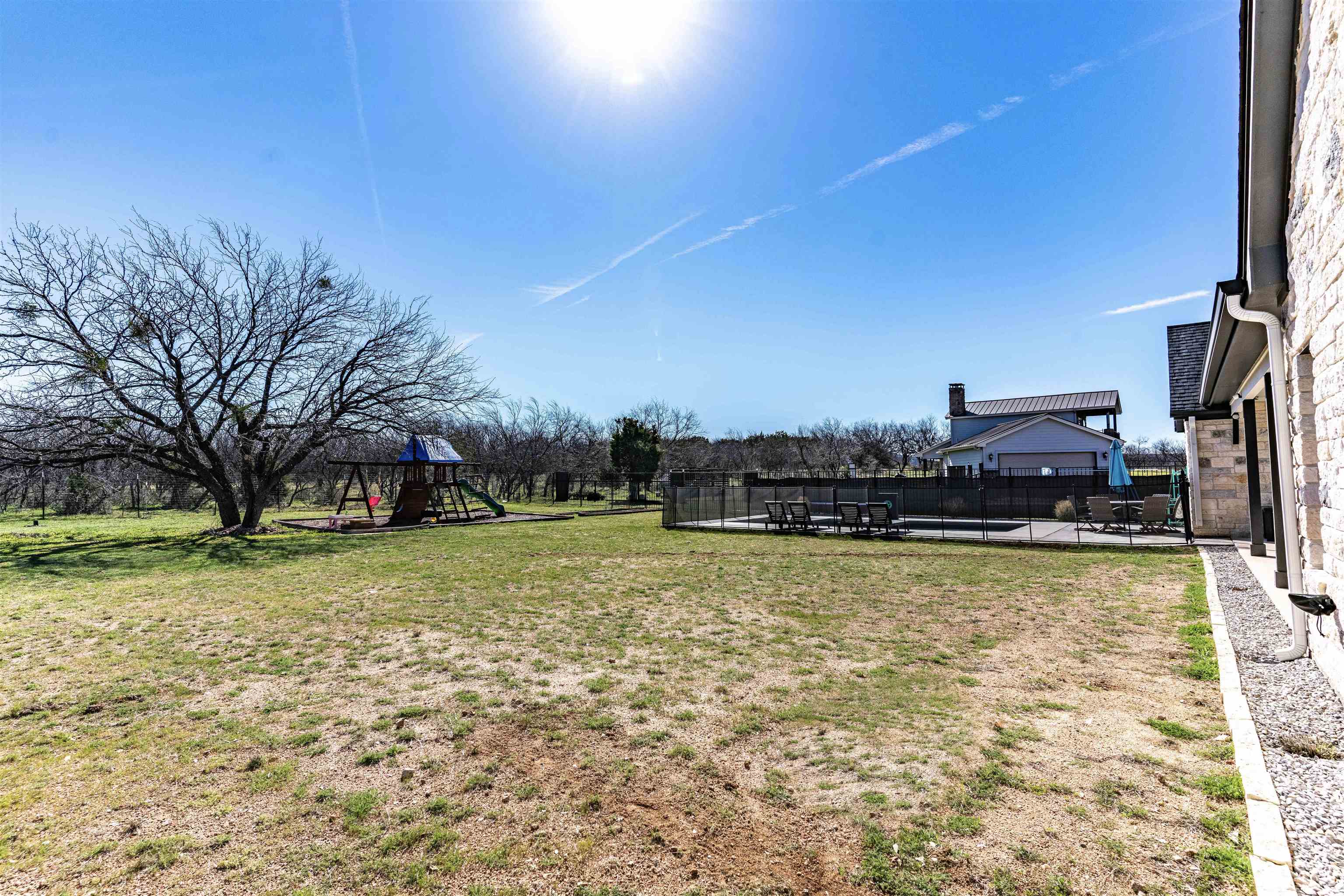 217 Sleepy Oaks Drive