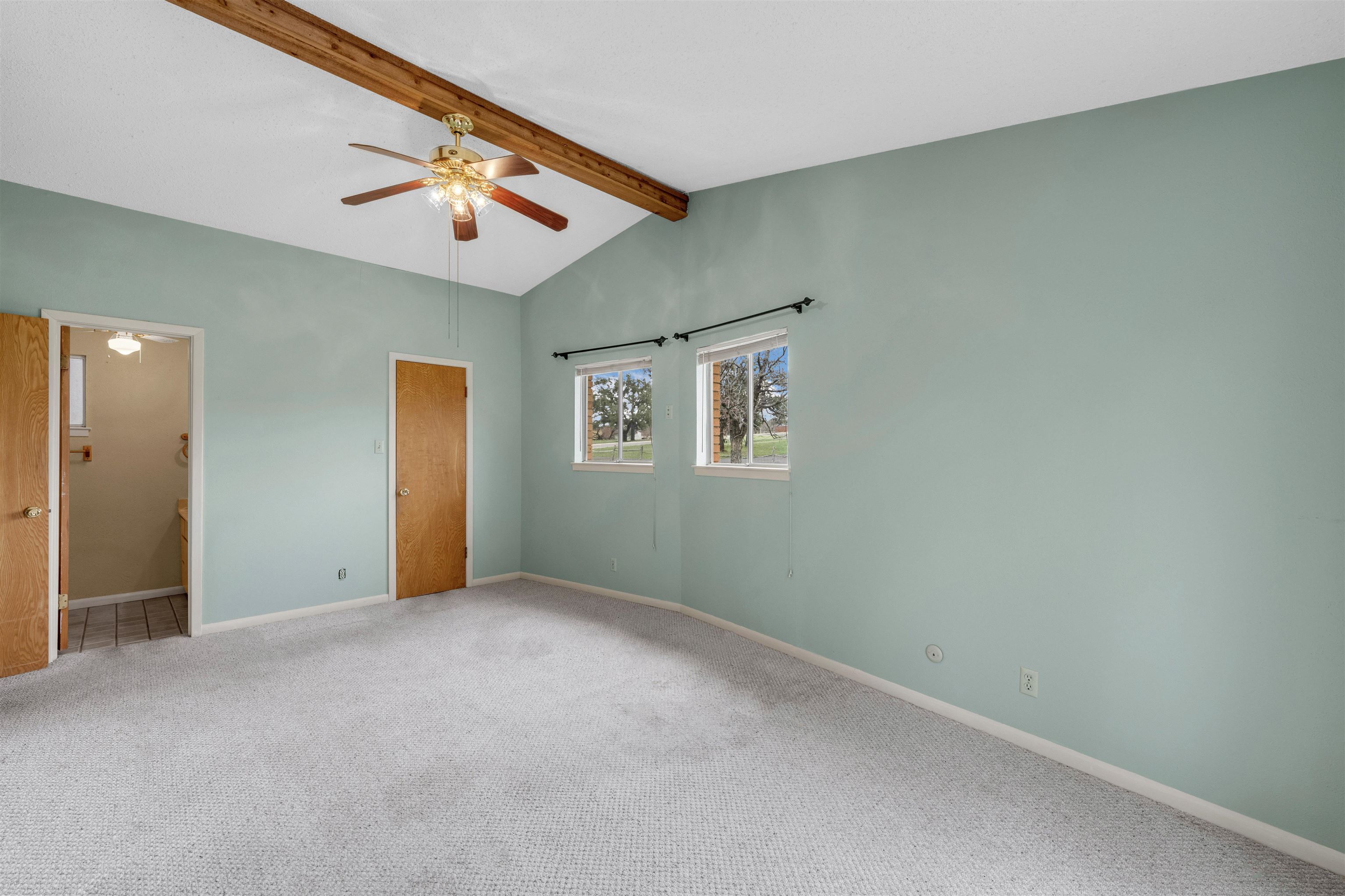113 Live Oak Dr.