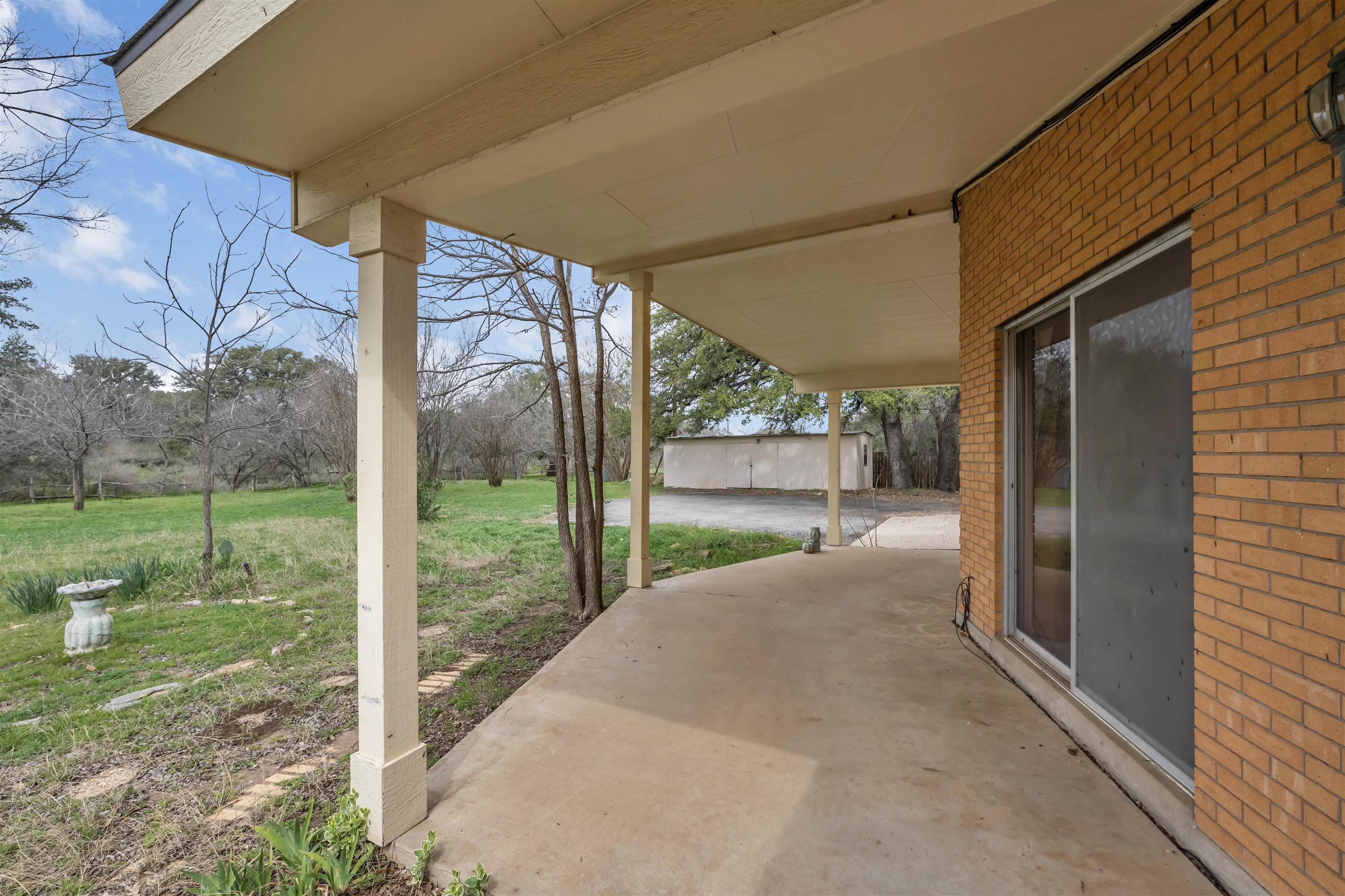 113 Live Oak Dr.