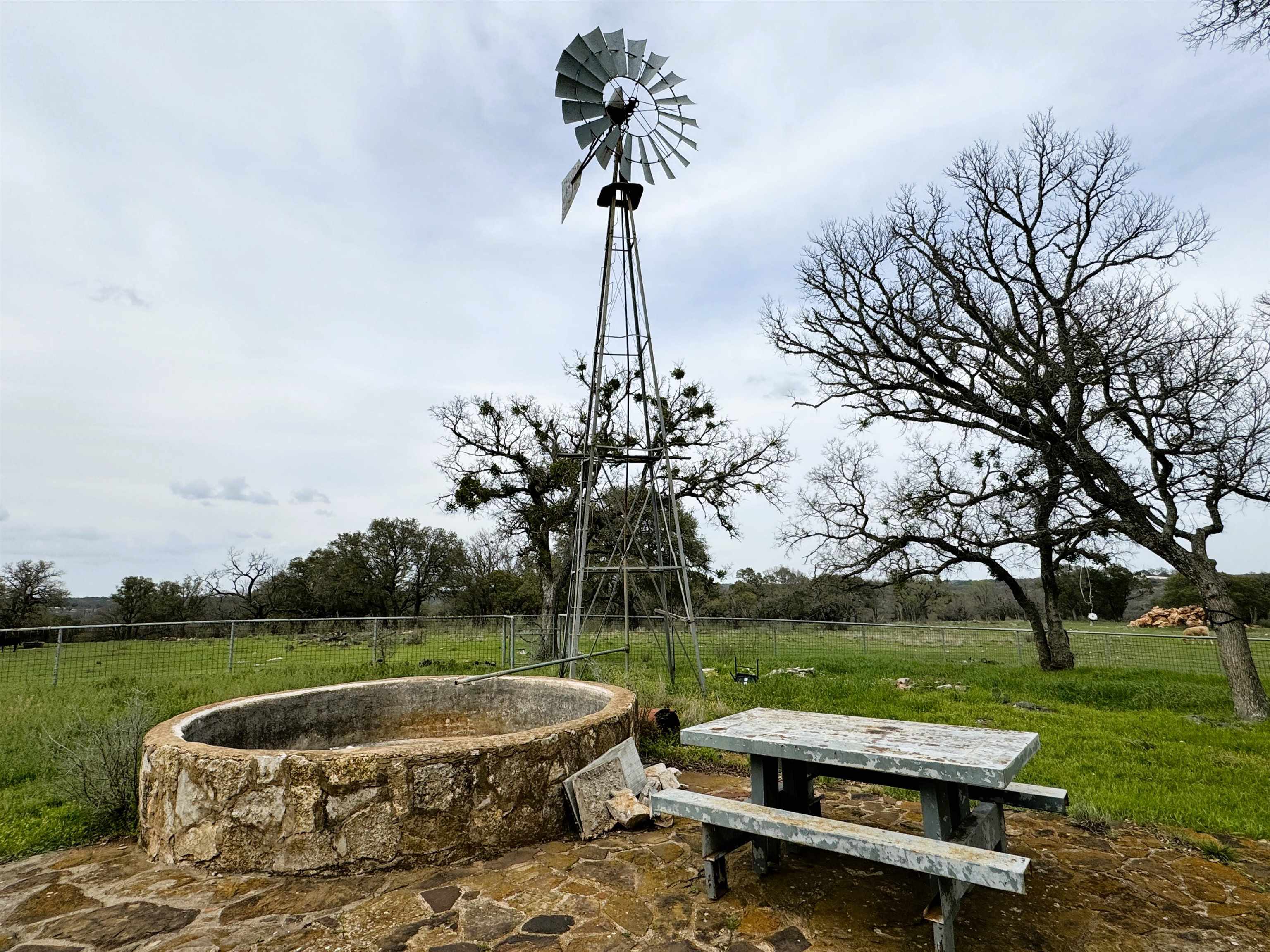 000 Rocky Hollow, Lot 100