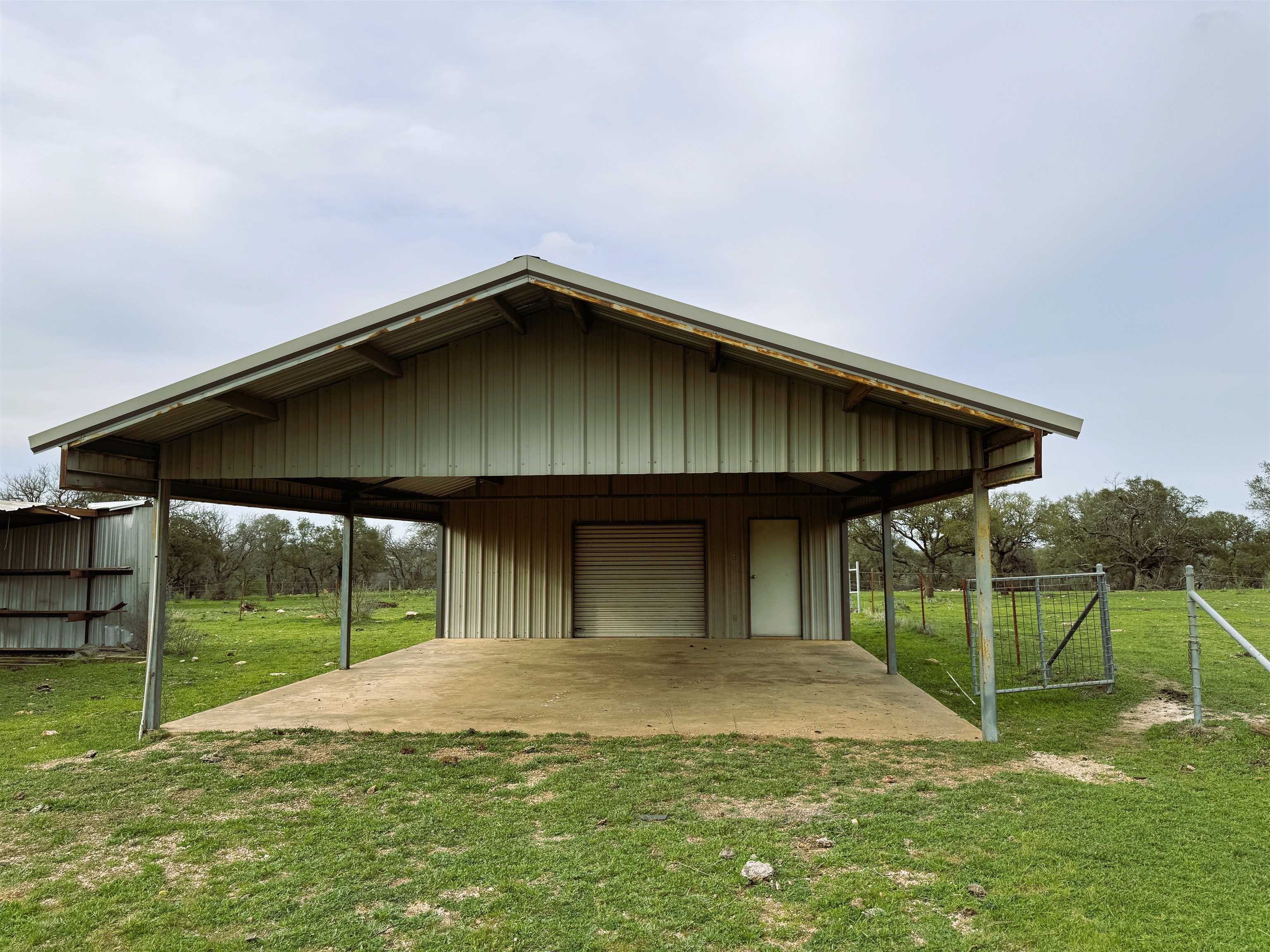 000 Rocky Hollow, Lot 100