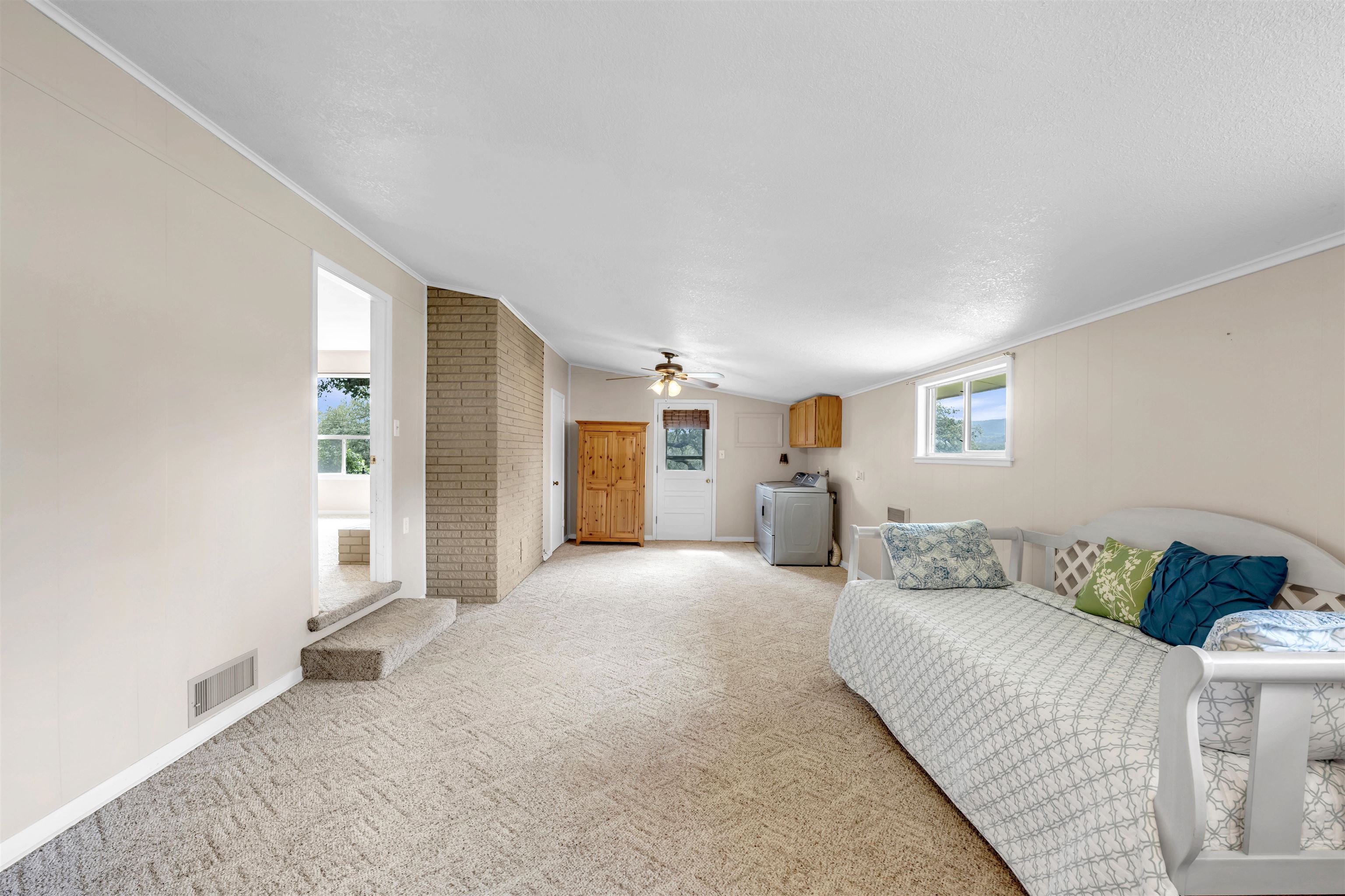 4302 River Oaks Drive