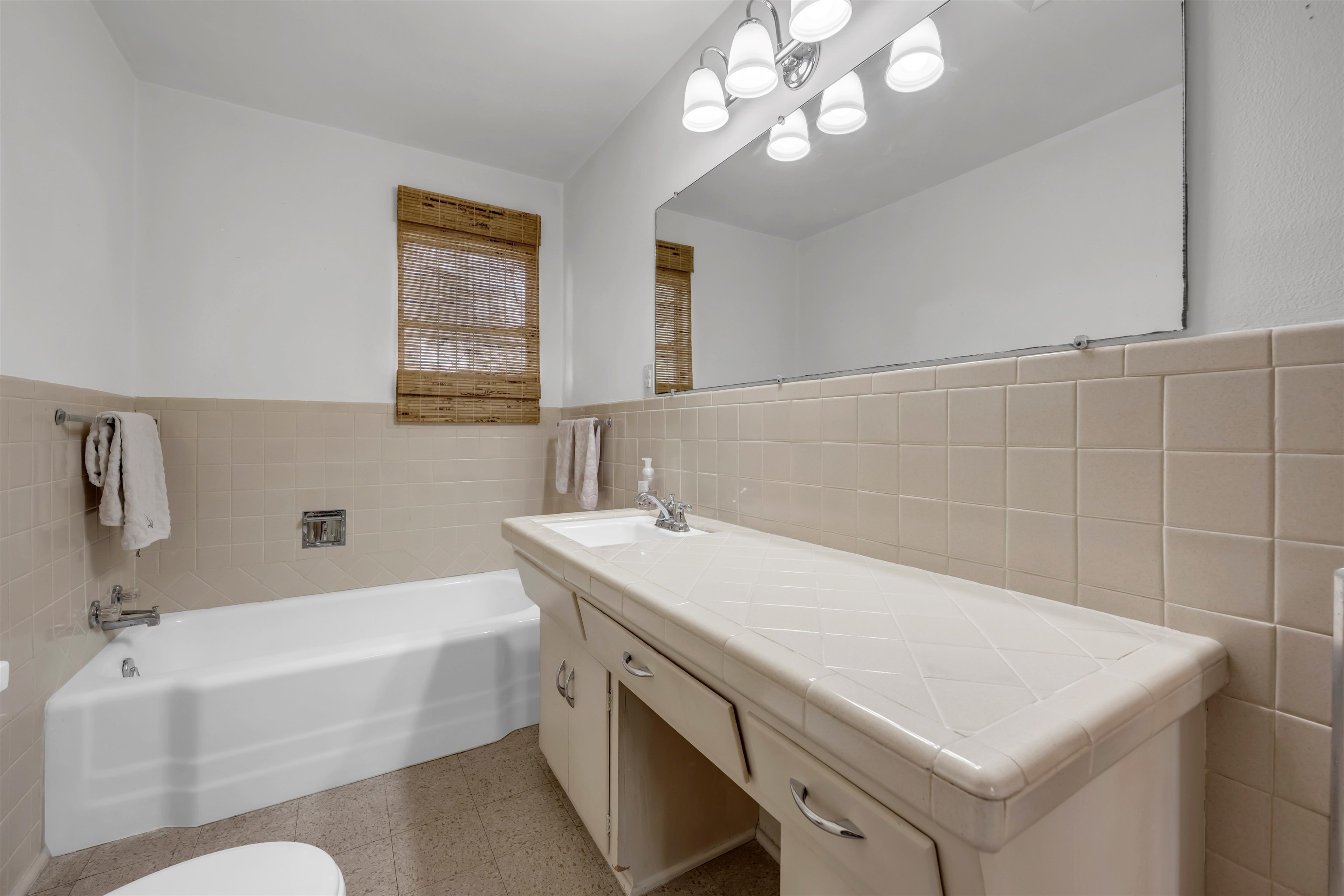 4302 River Oaks Drive