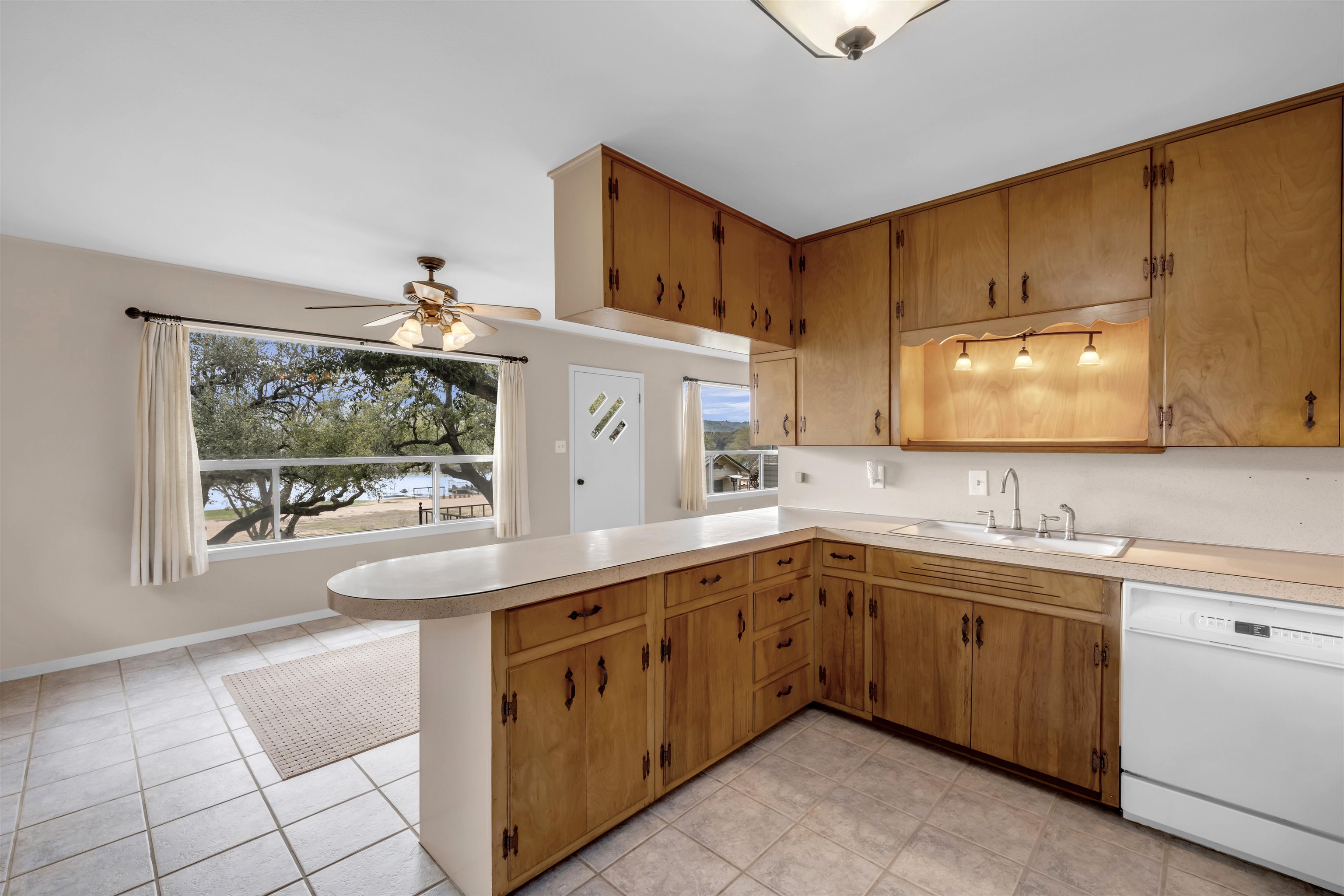 4302 River Oaks Drive