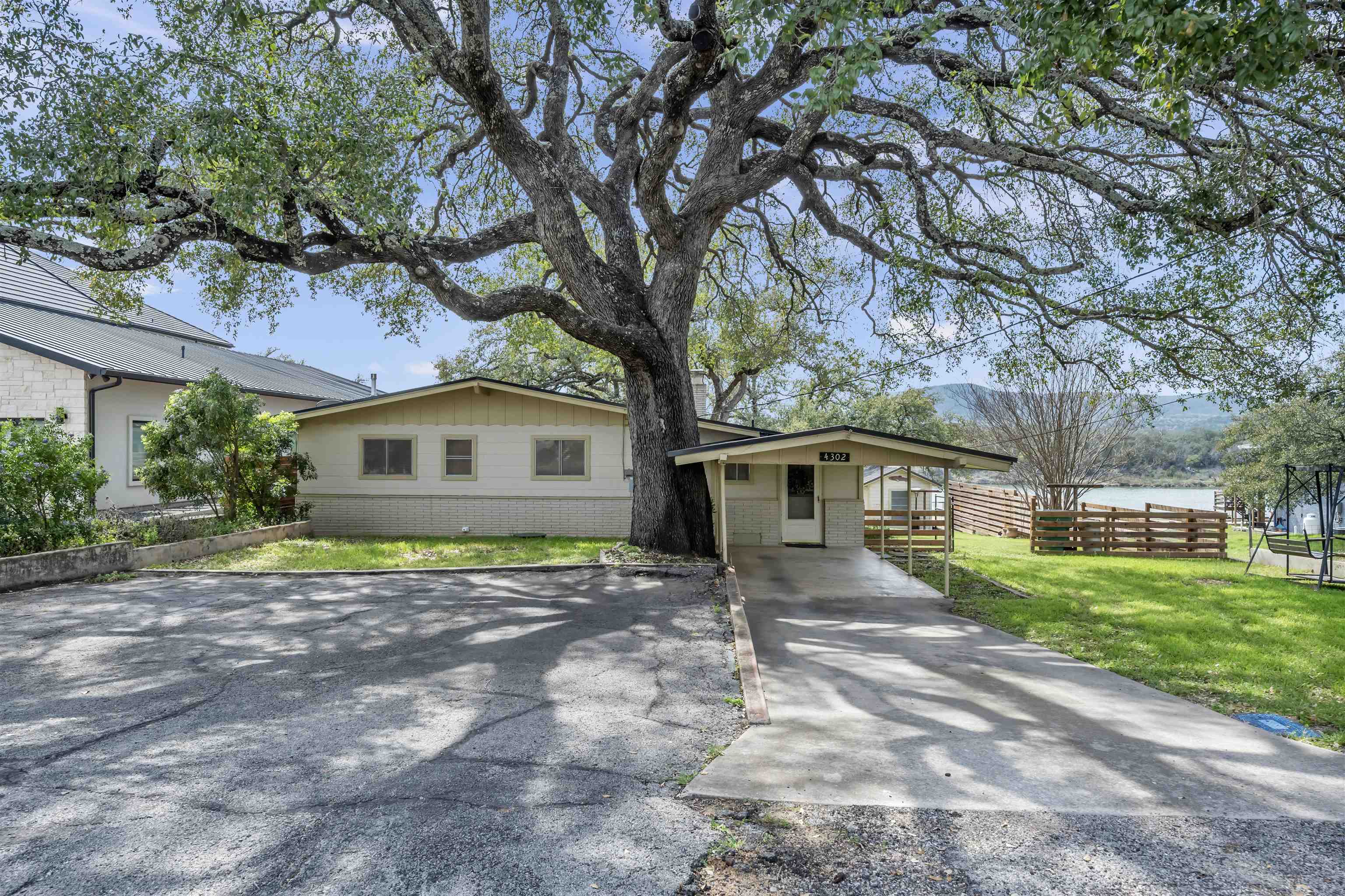 4302 River Oaks Drive