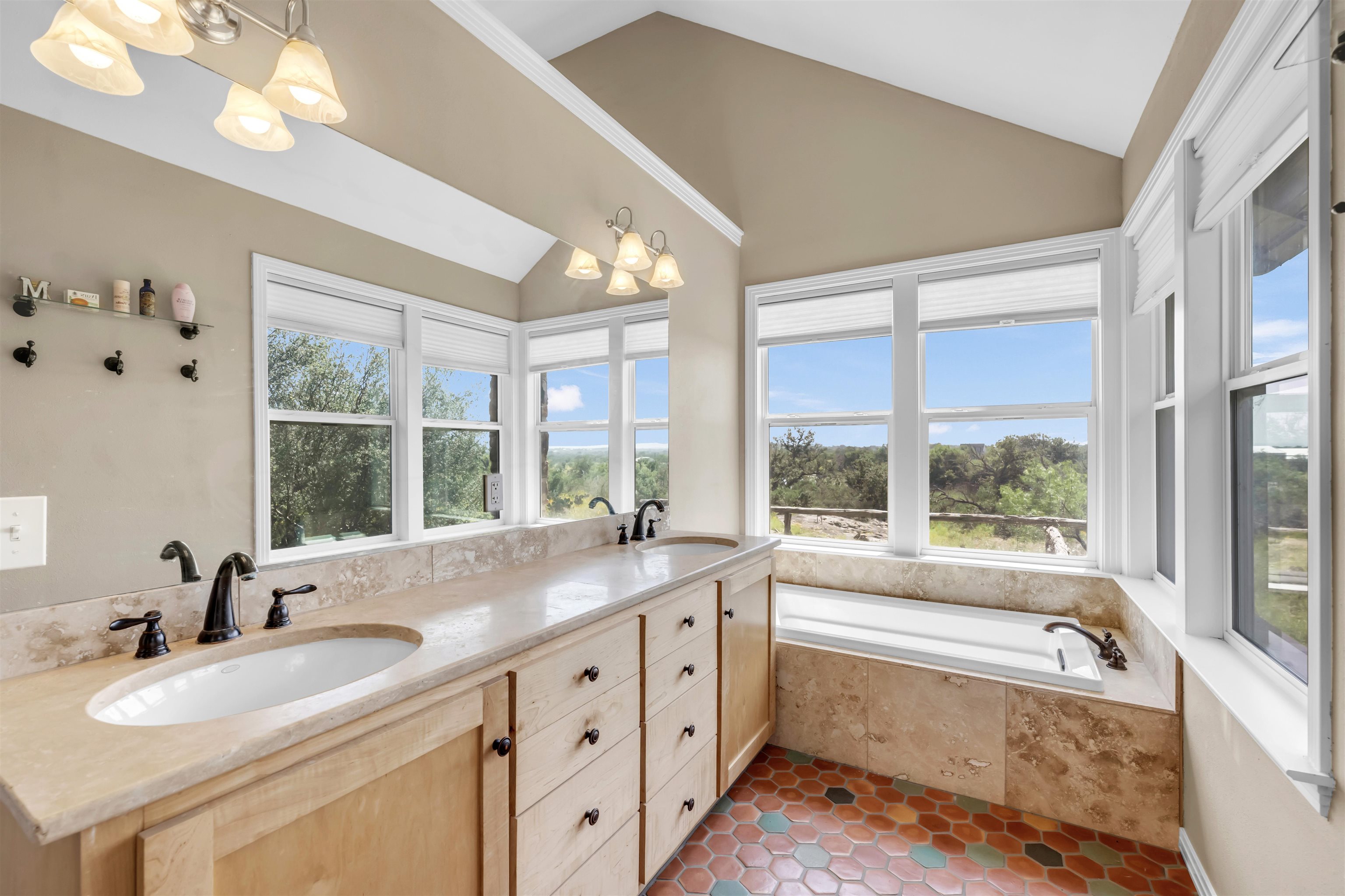 113 Oak Mountain Circle