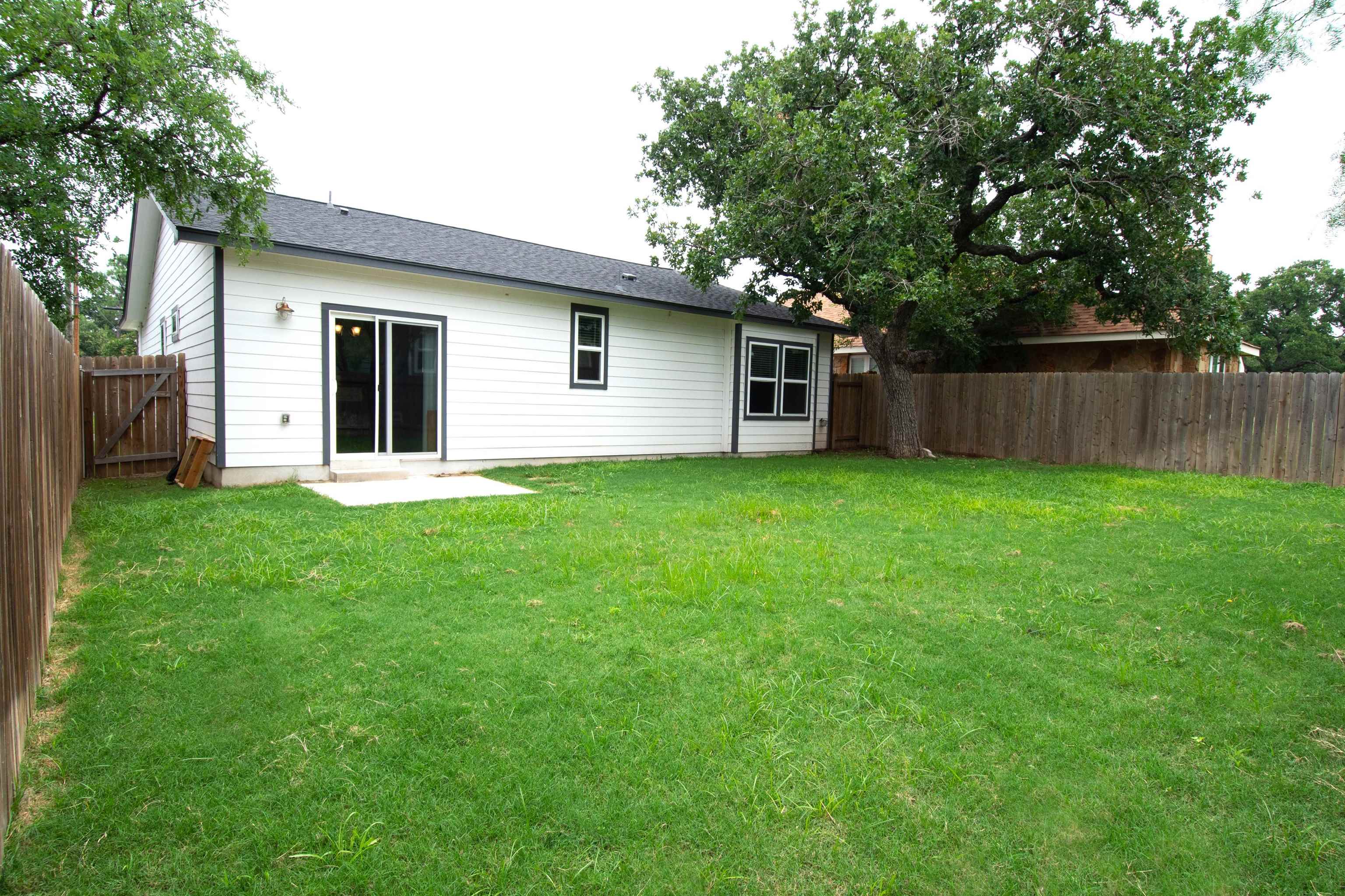 1921 McArthur A Avenue