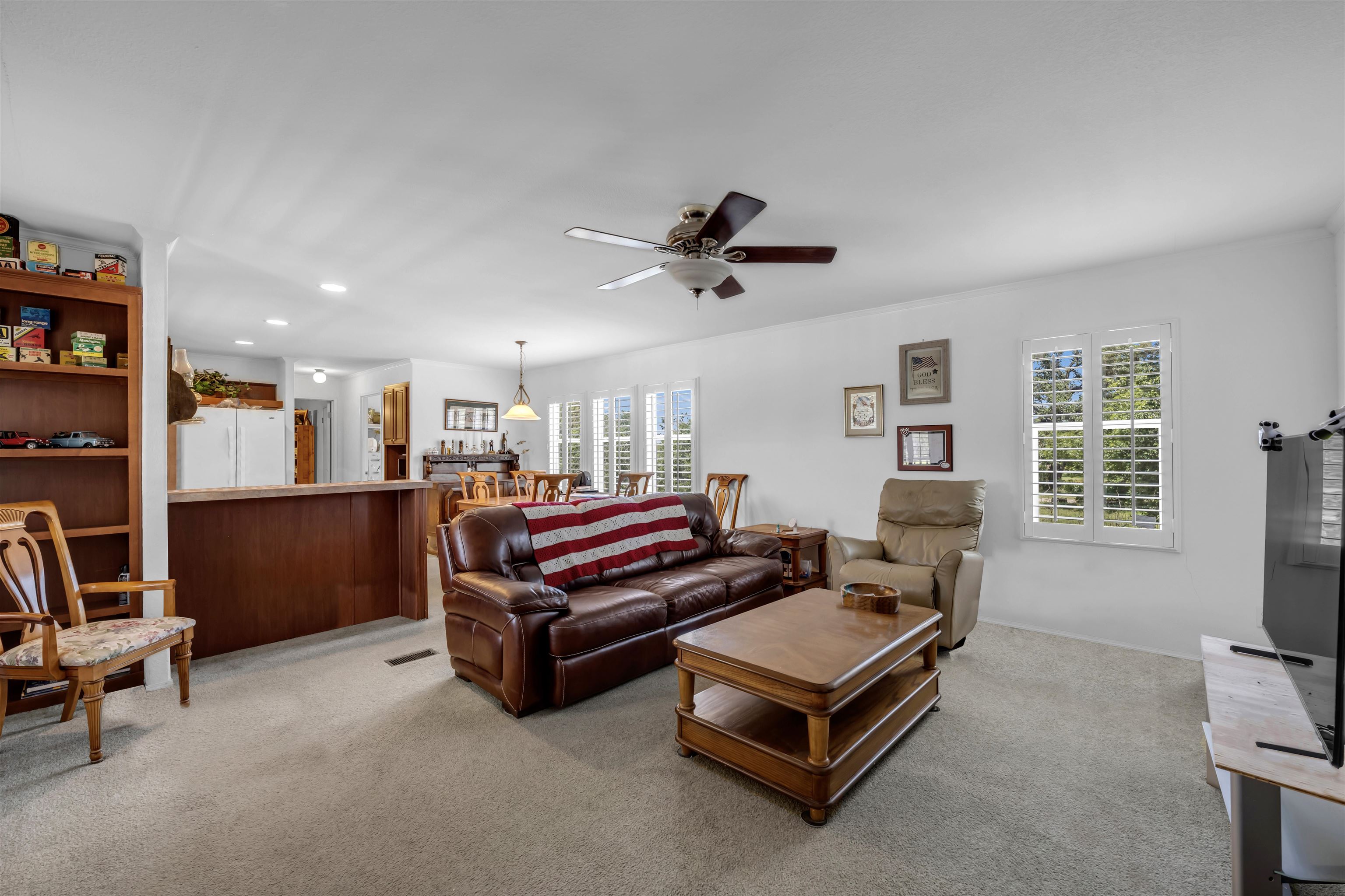 385 Old Spanish Trail