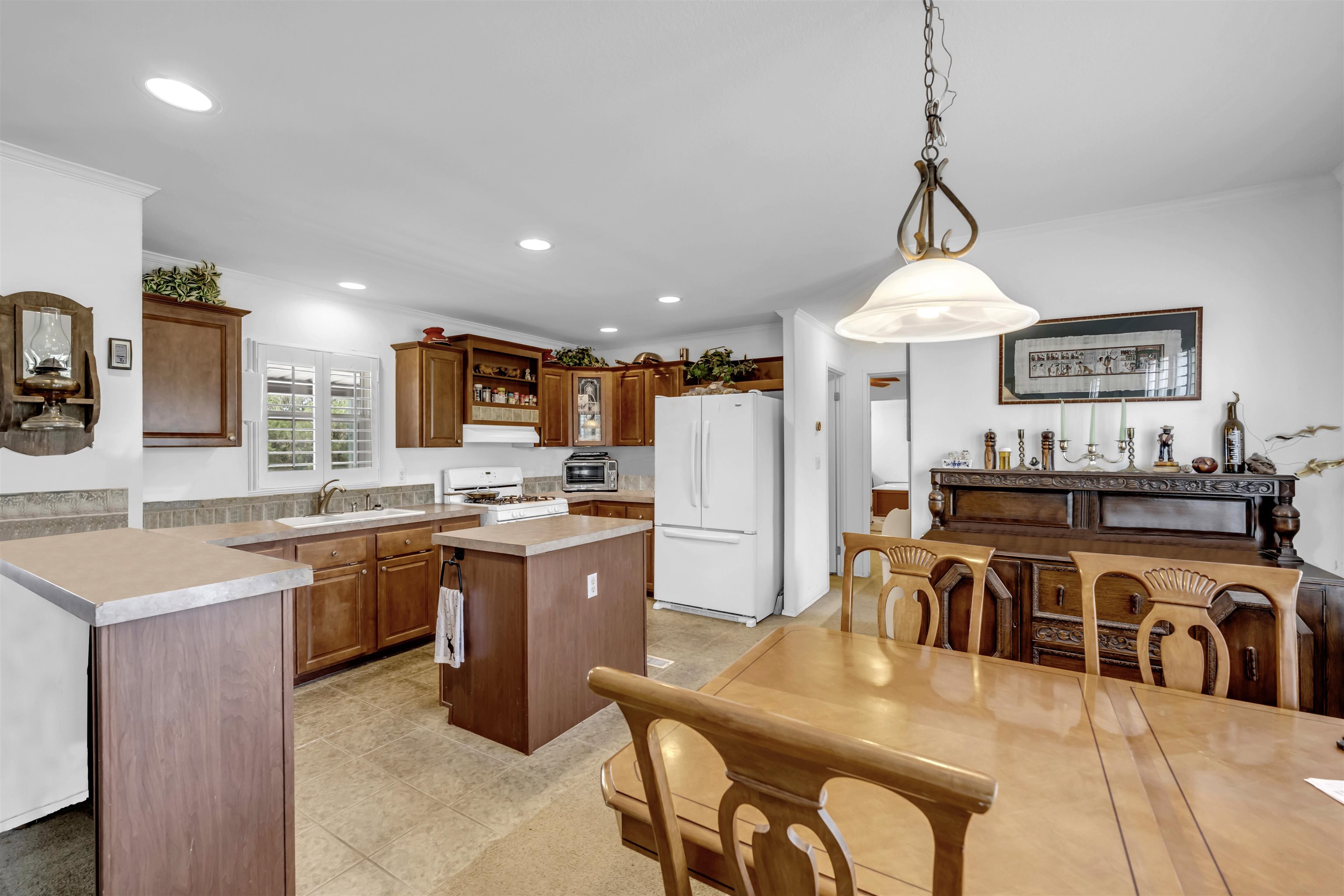 385 Old Spanish Trail