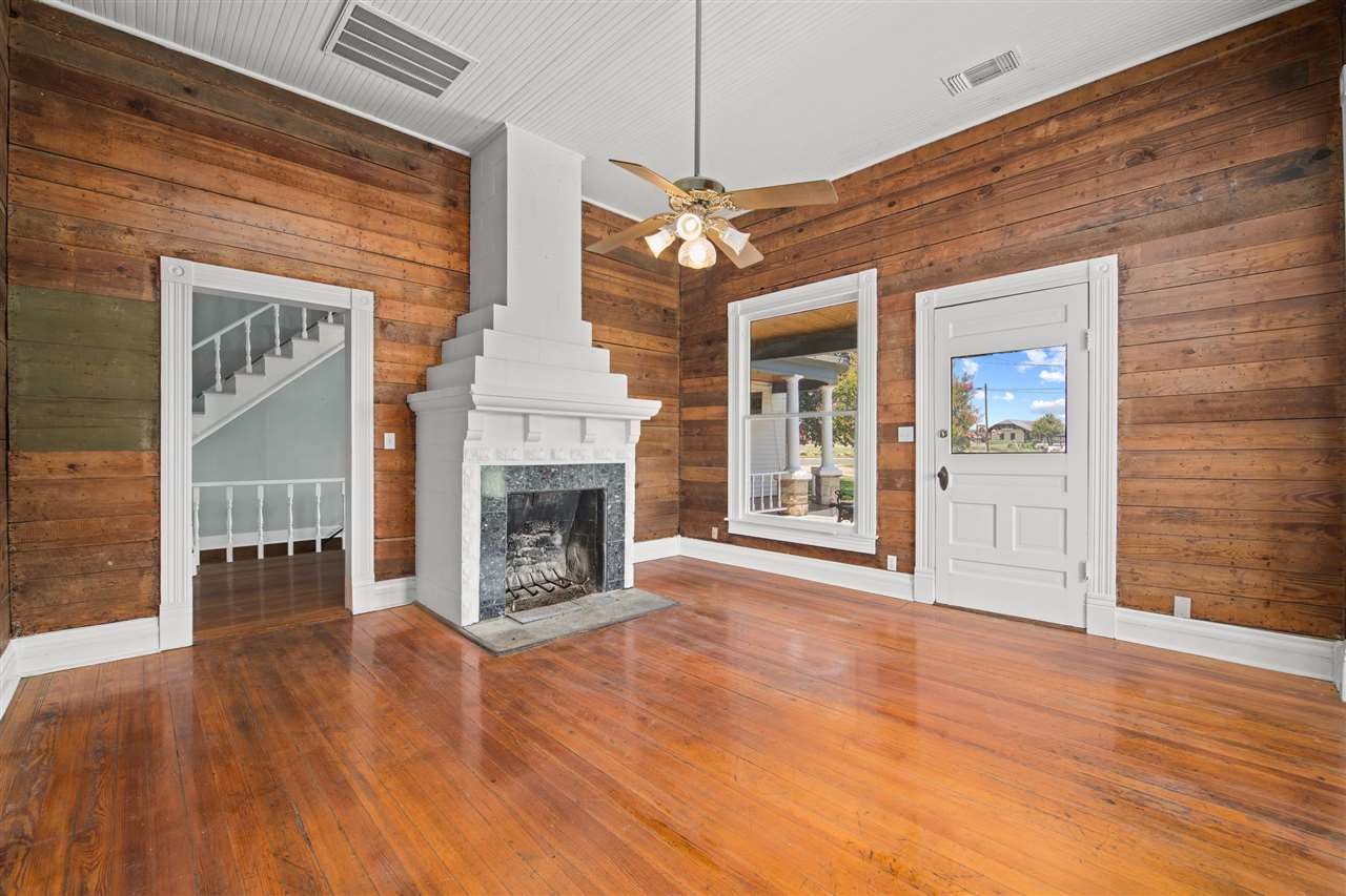 106 Legion Drive