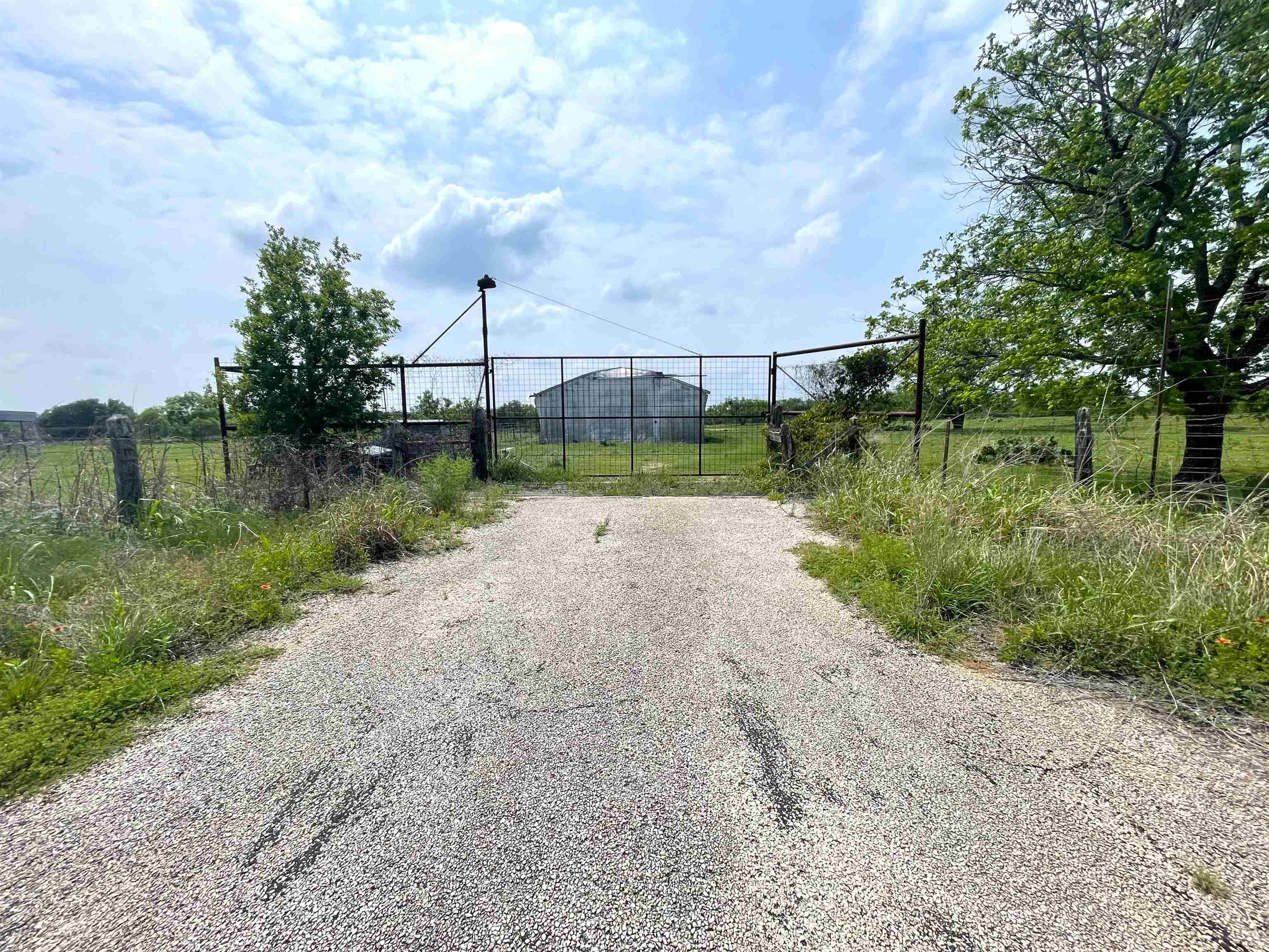 14990 HWY 16