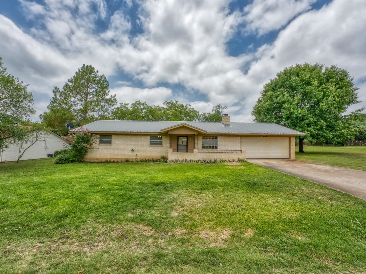 207 McGee Trail