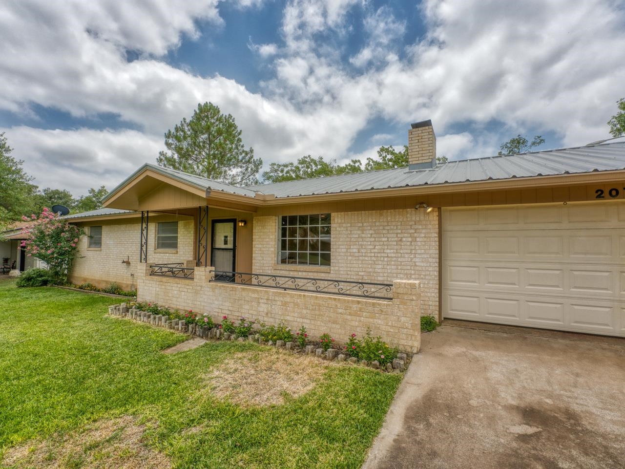 207 McGee Trail