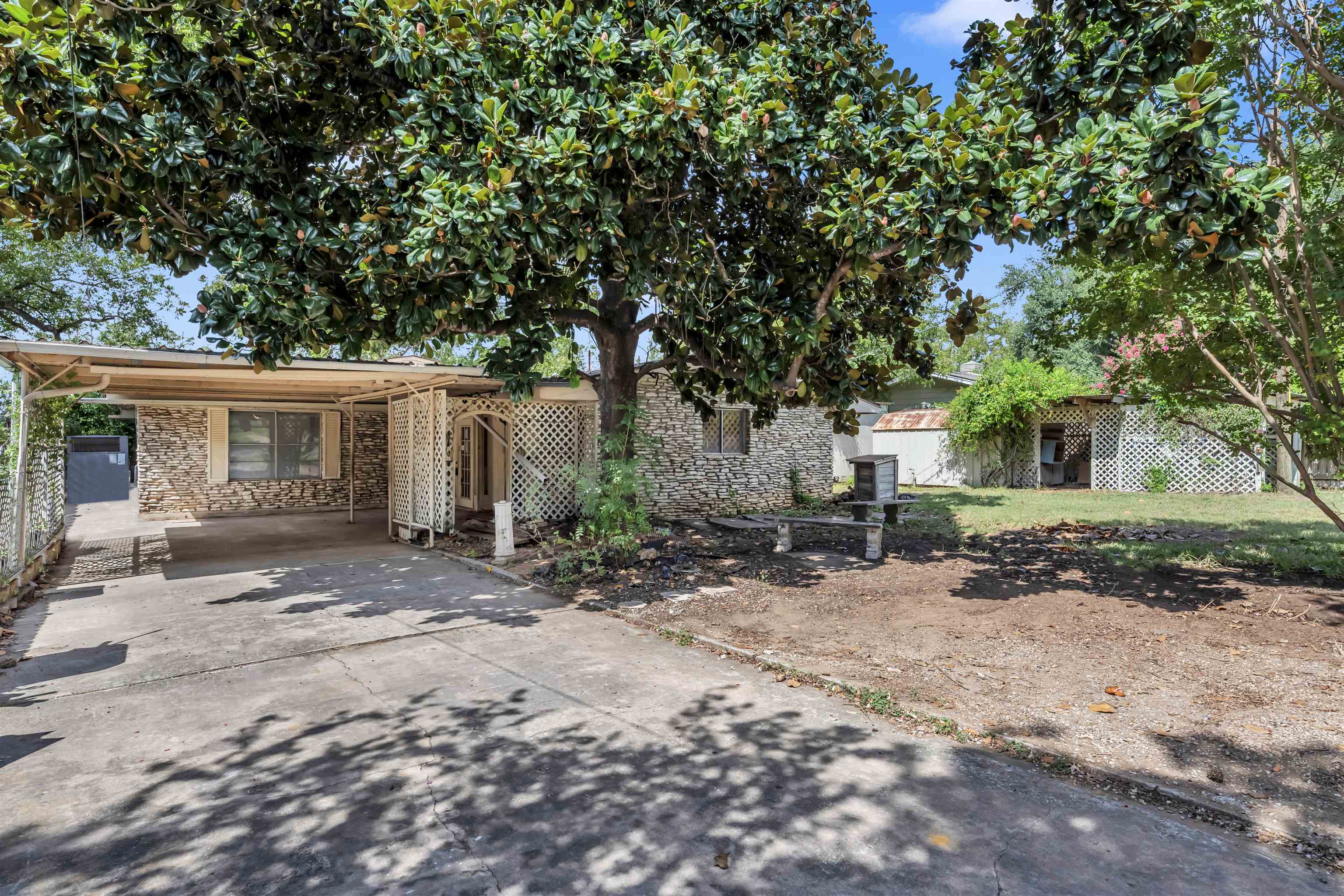 4808 River Oaks Drive