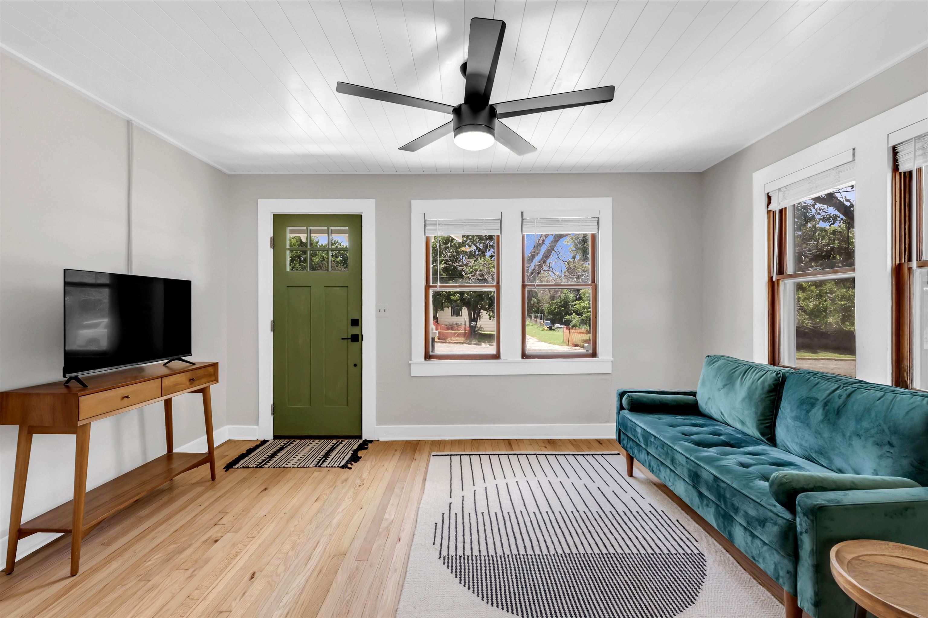 611 E Wallace Street