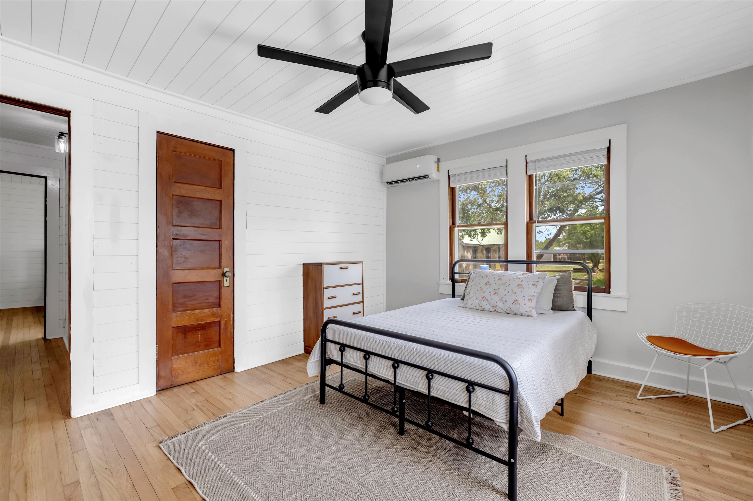 611 E Wallace Street