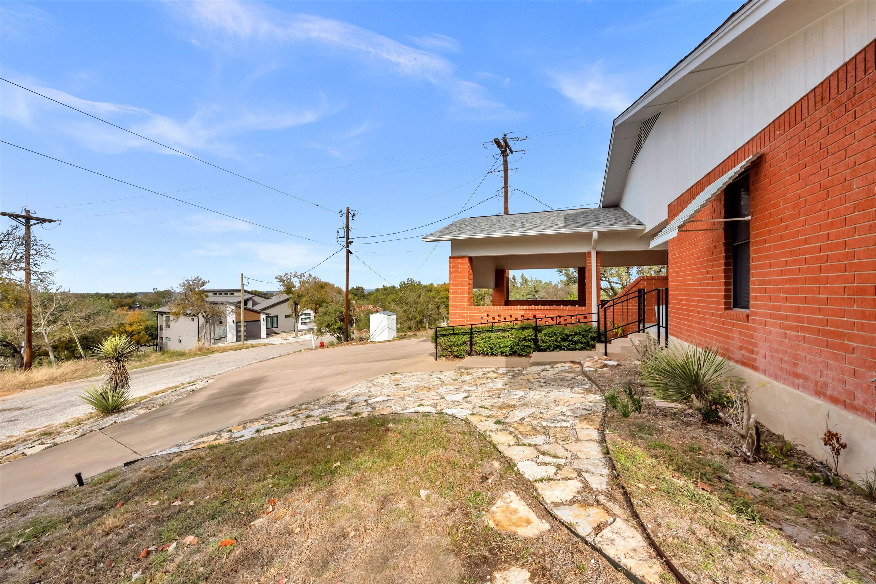 335 Lake Drive