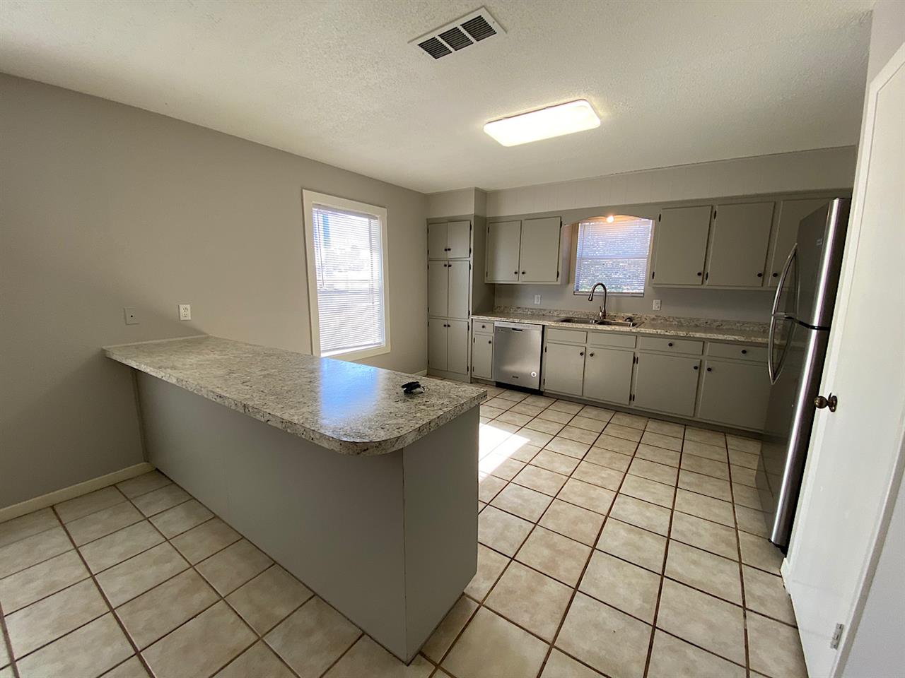 101 E Granite Street