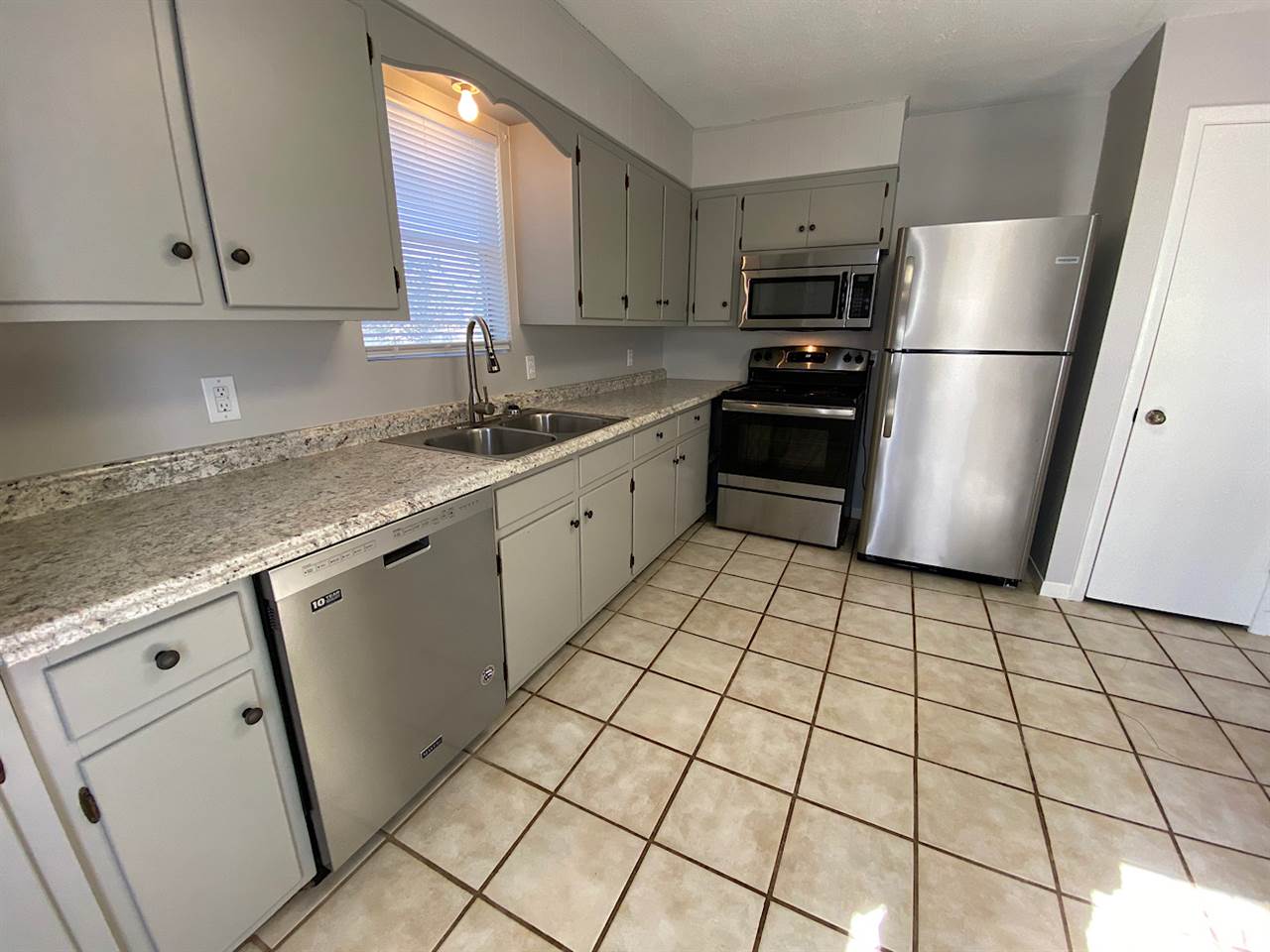 101 E Granite Street