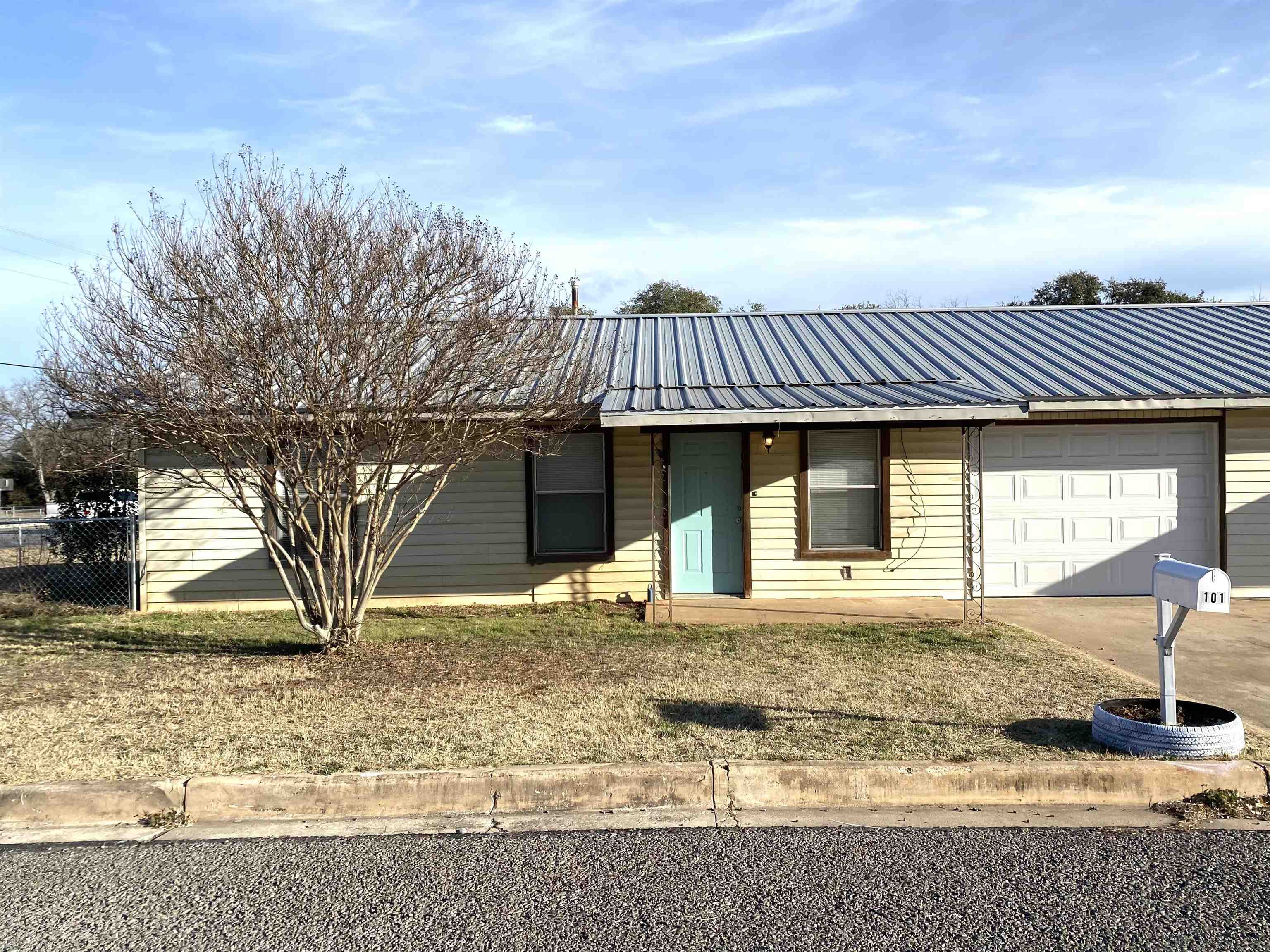 101 E Granite Street