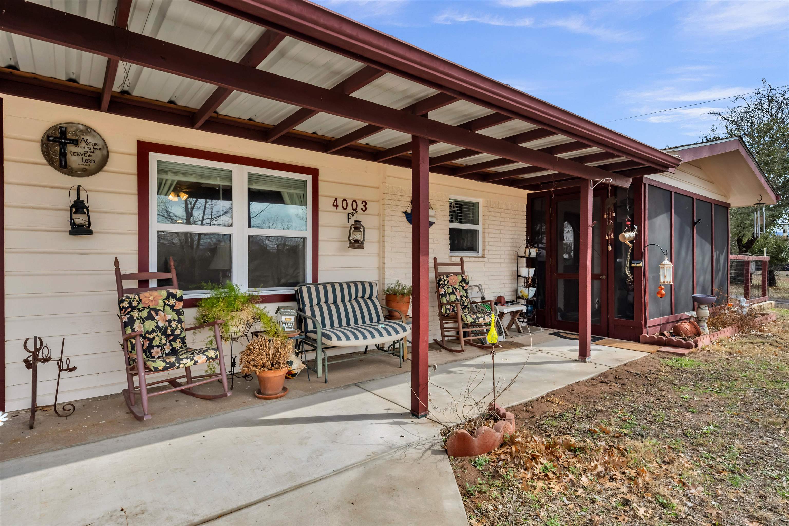 4003 River Oaks Dr.
