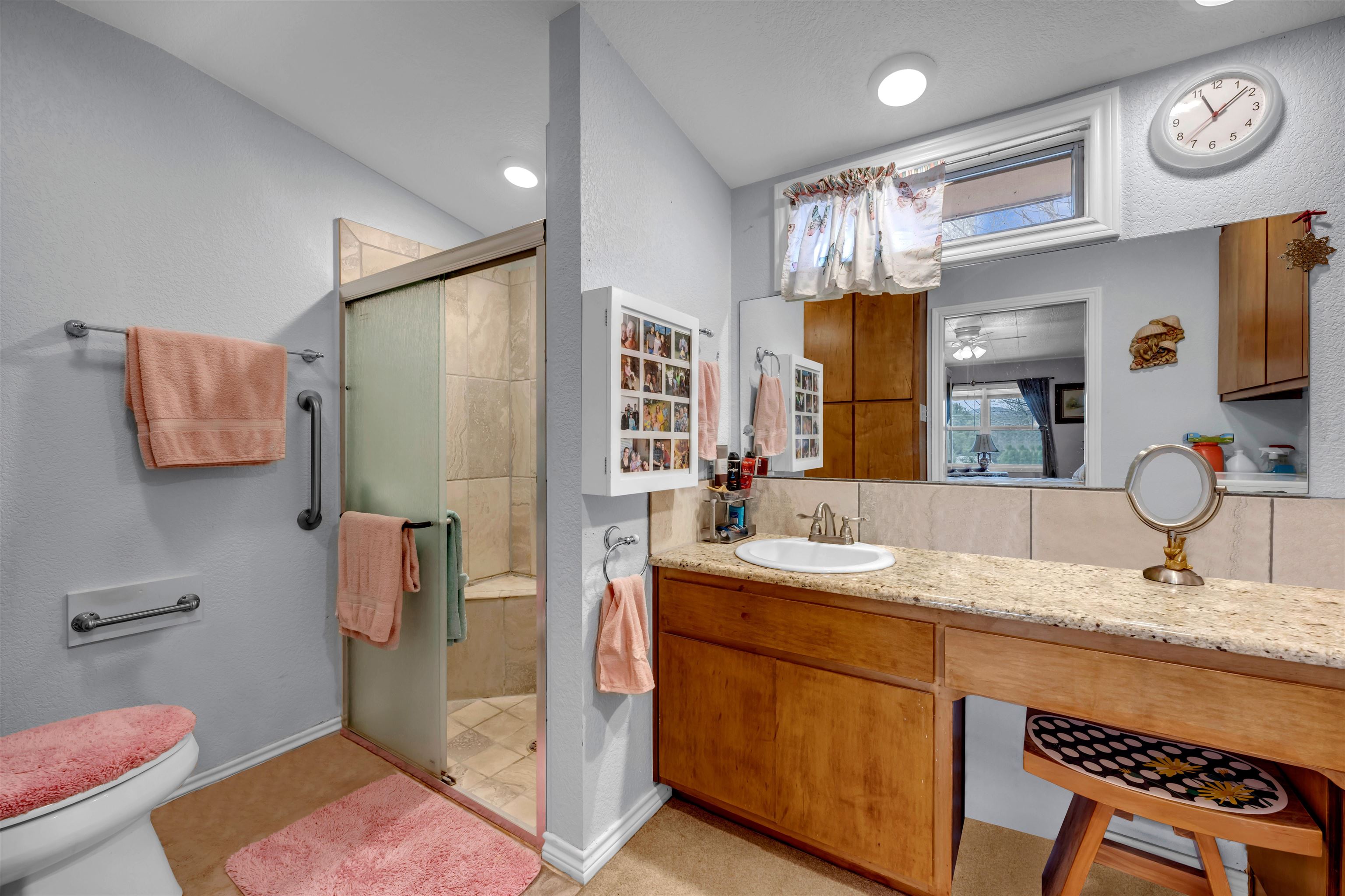 4003 River Oaks Dr.