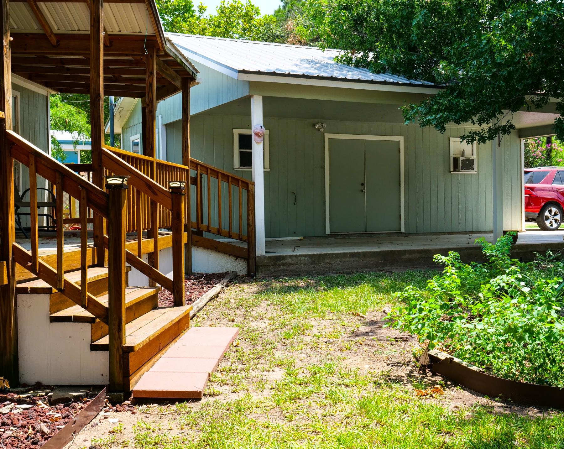 631 County Road 136B