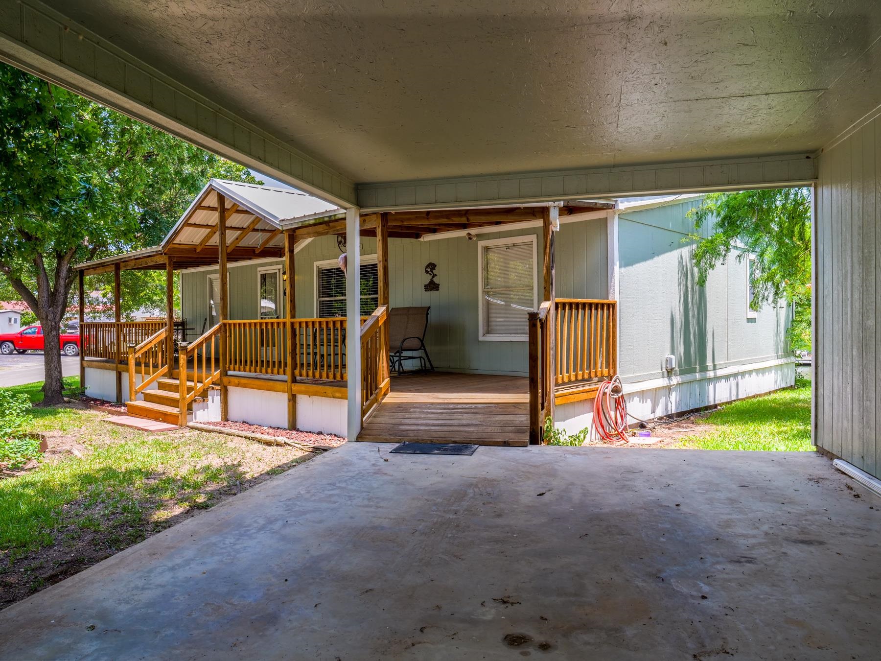 631 County Road 136B