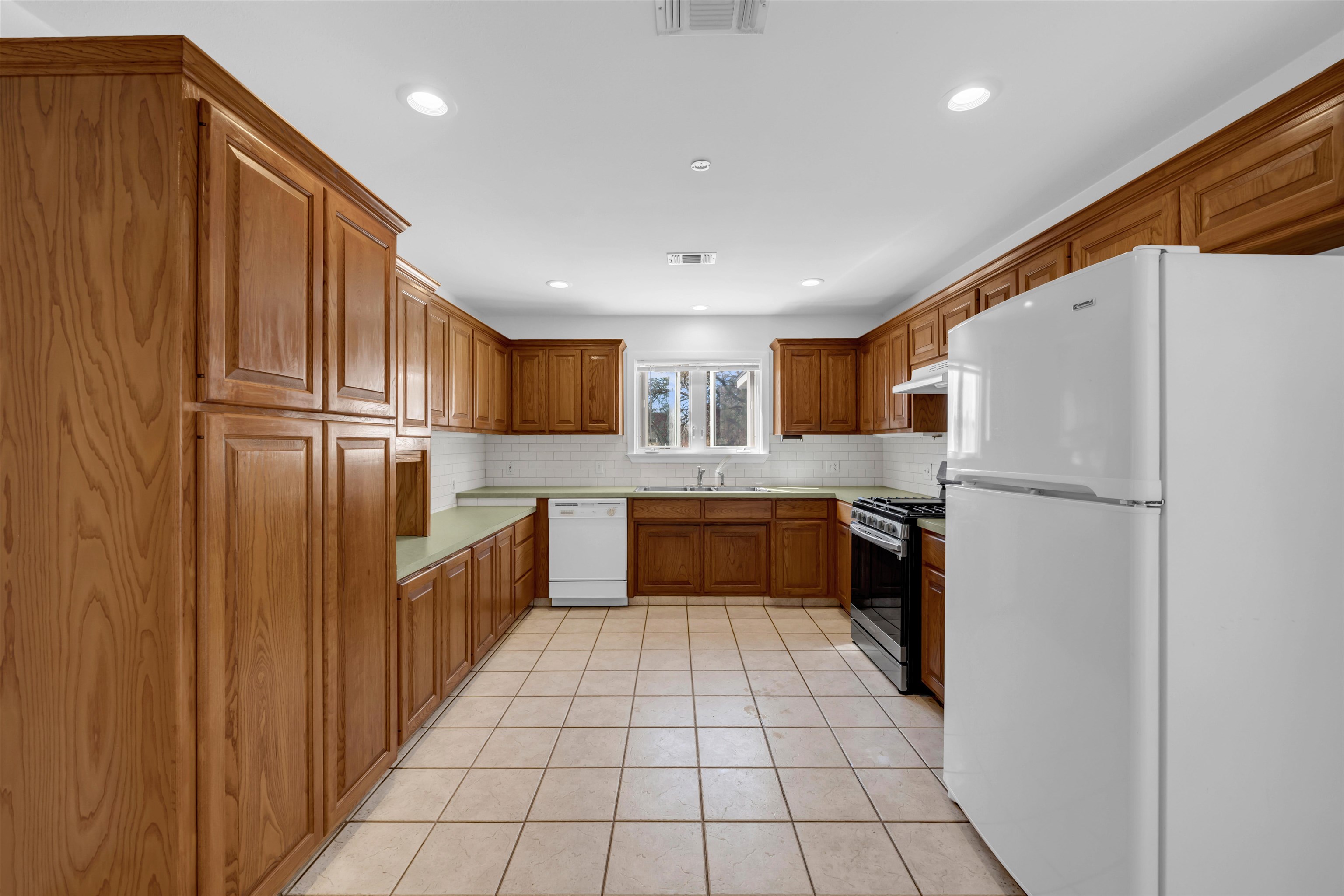 325 Sandy Harbor Drive