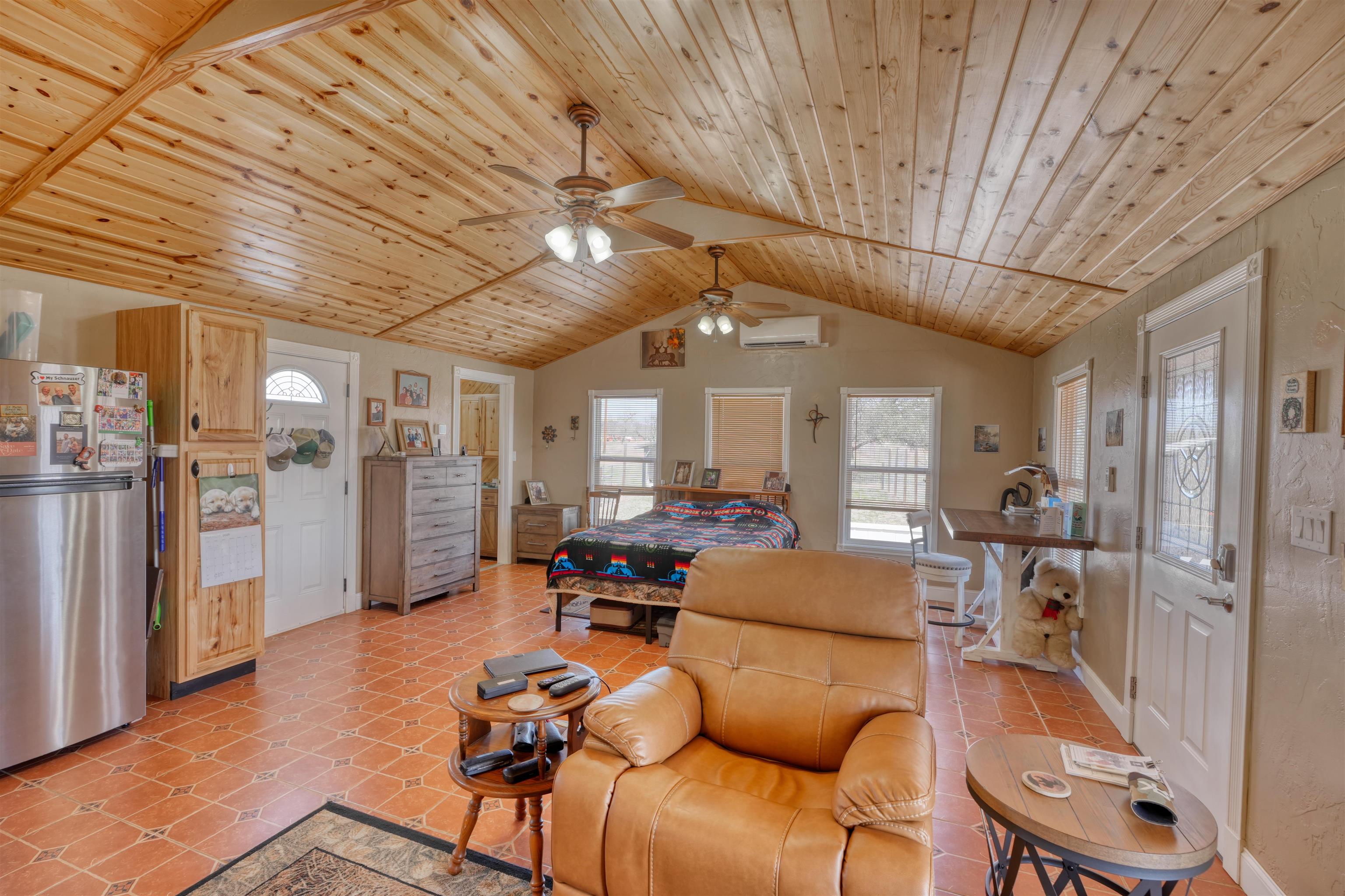 202 W Rio Drive