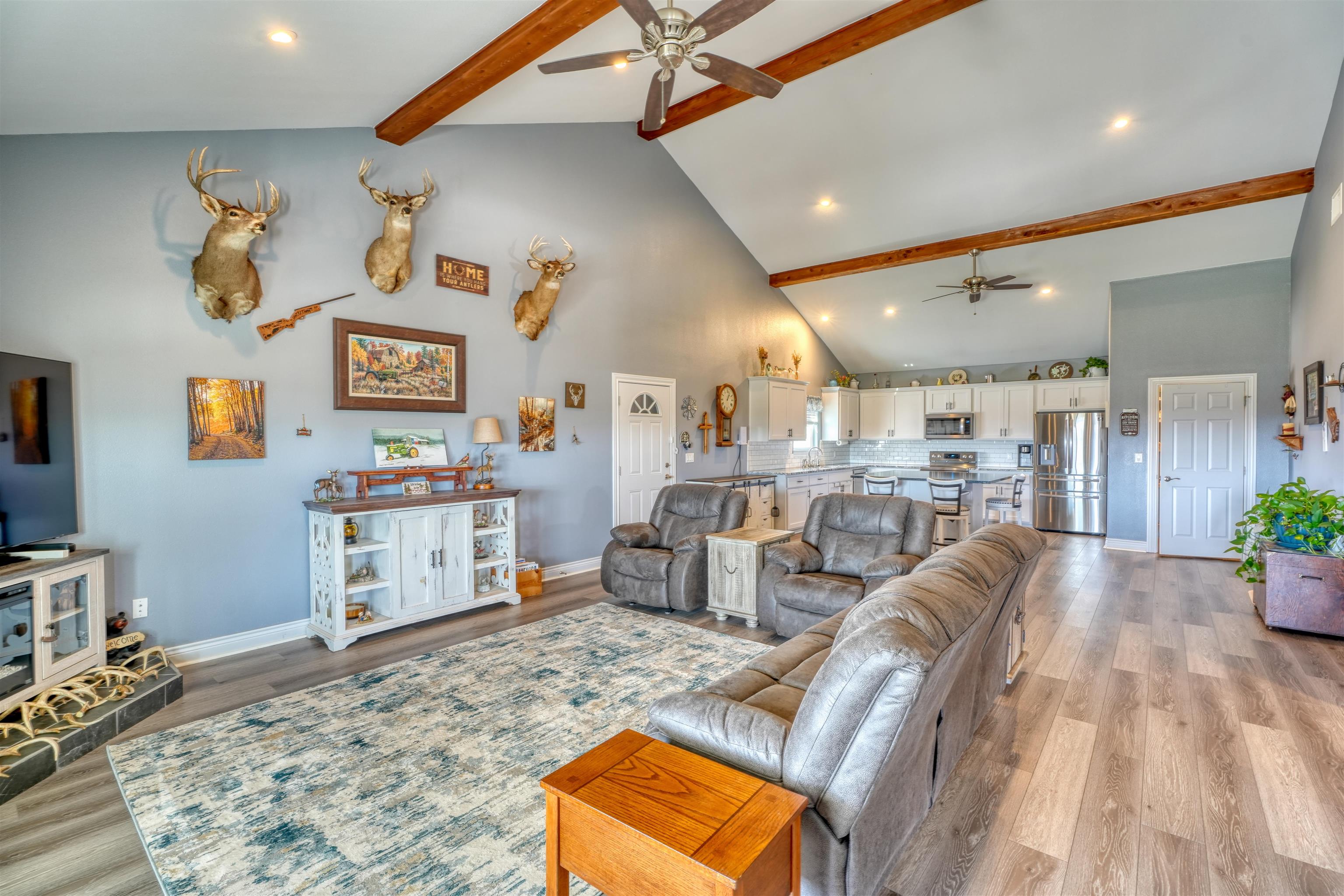 202 W Rio Drive