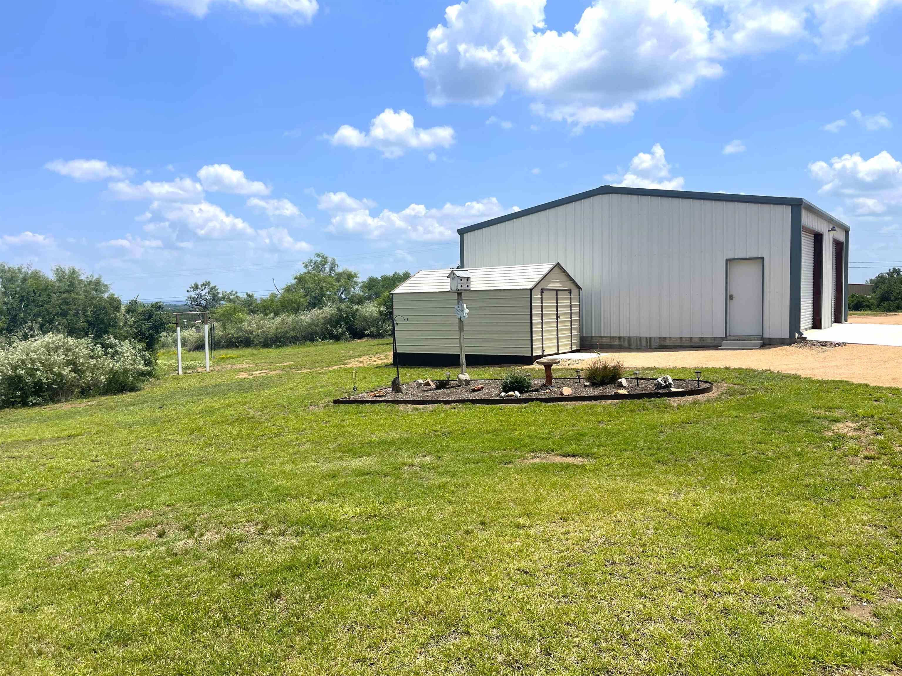 202 W Rio Drive