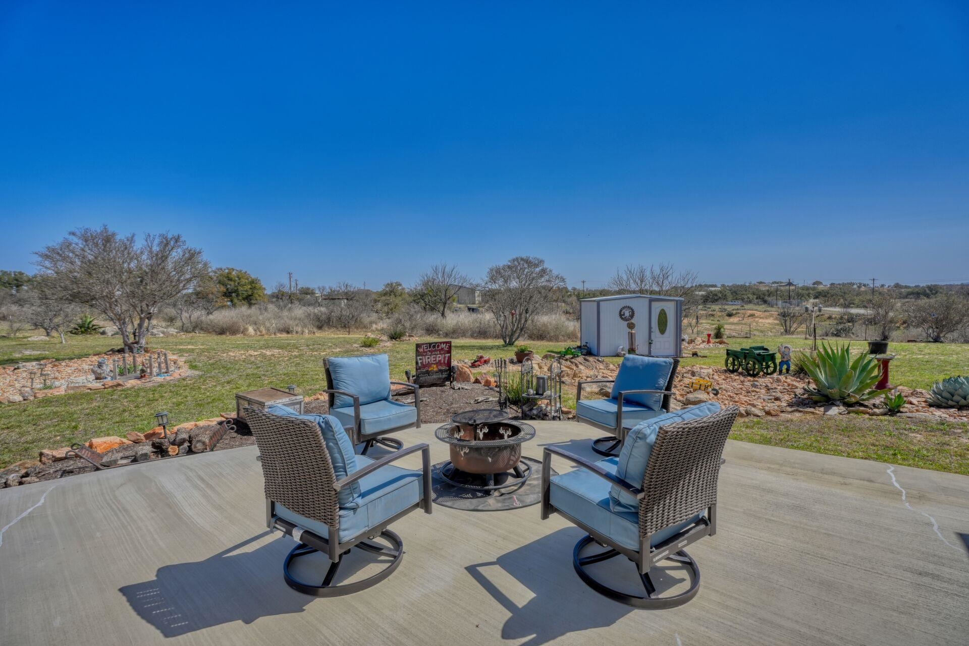 202 W Rio Drive