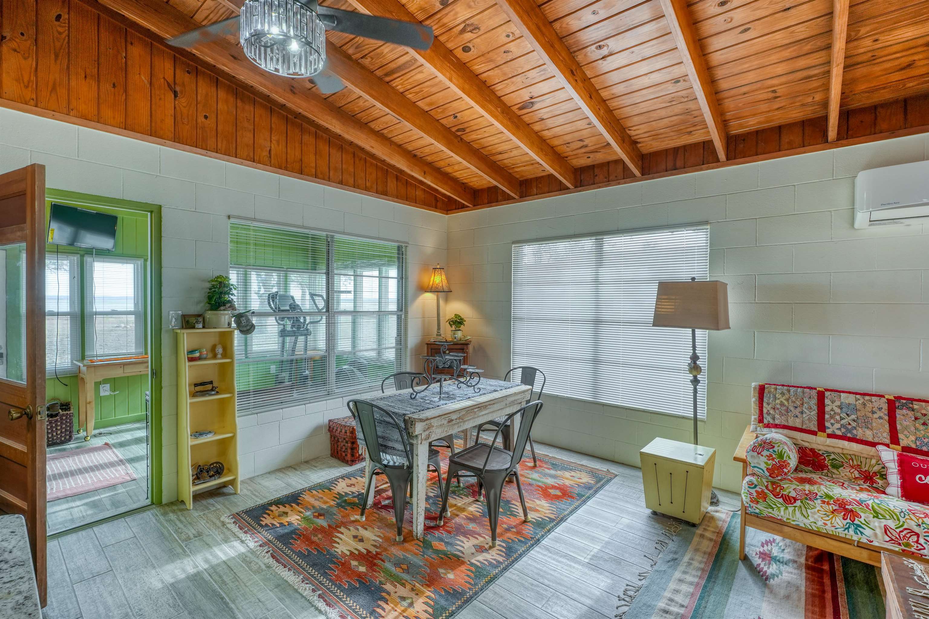 610 Cedar