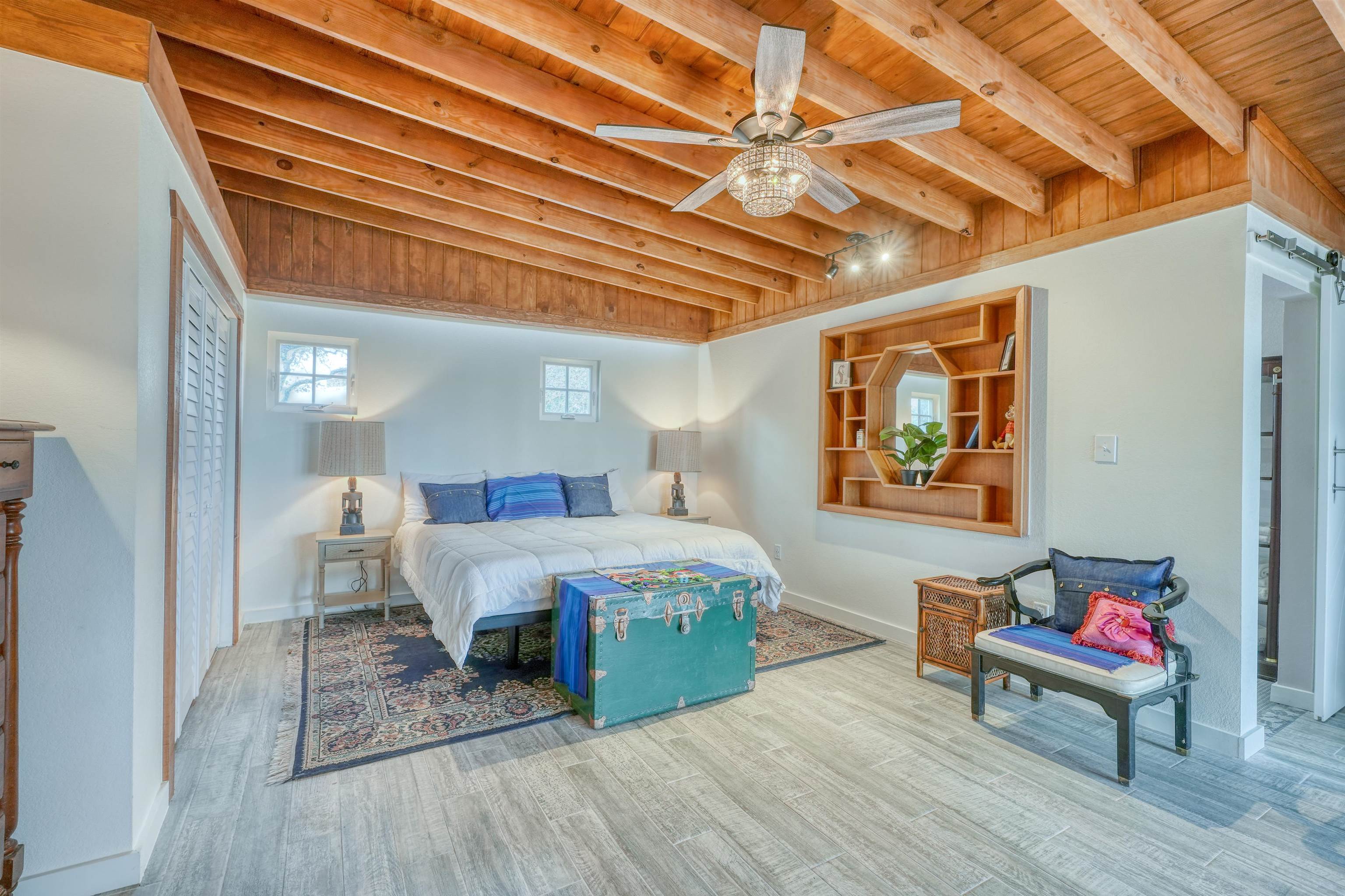 610 Cedar