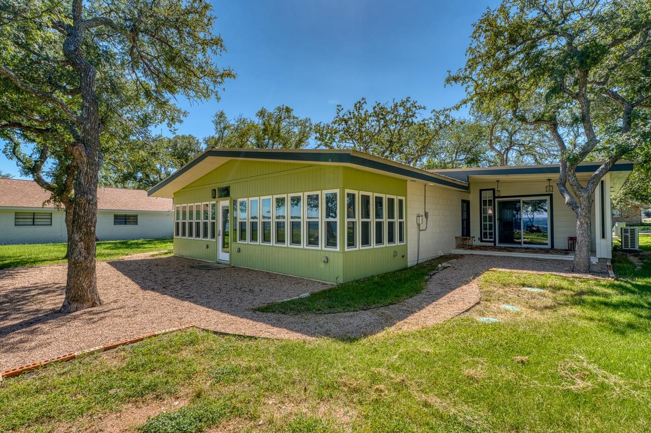 610 Cedar