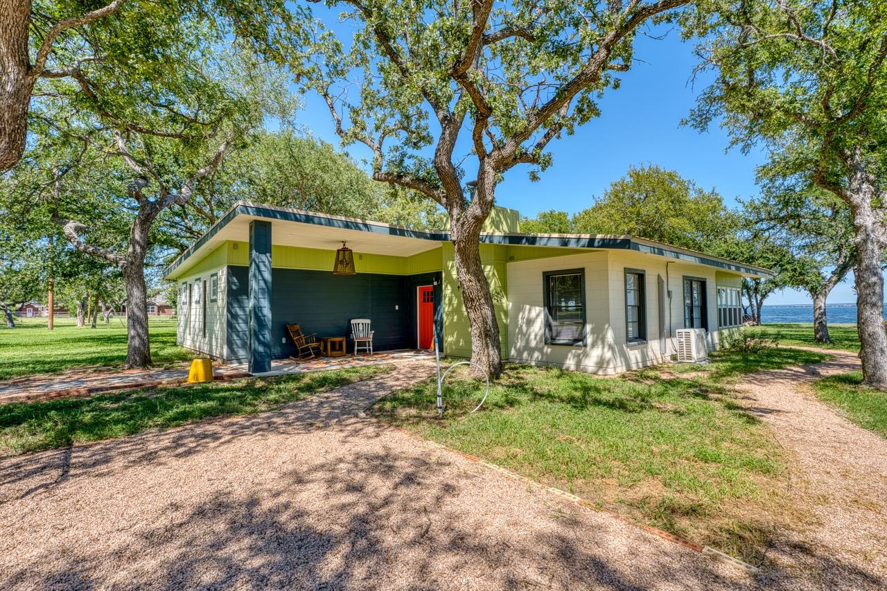 610 Cedar