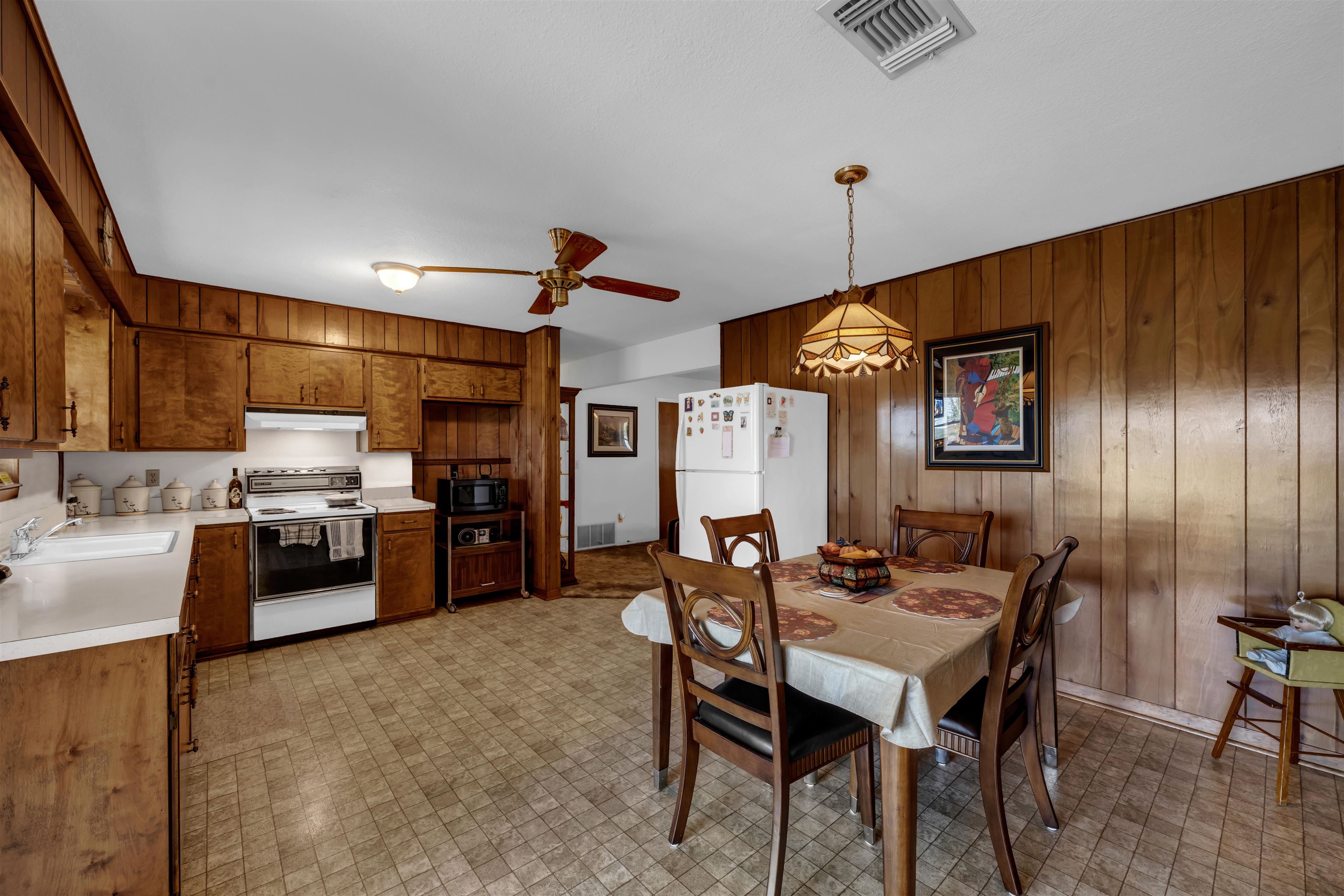 620 County Road 221A