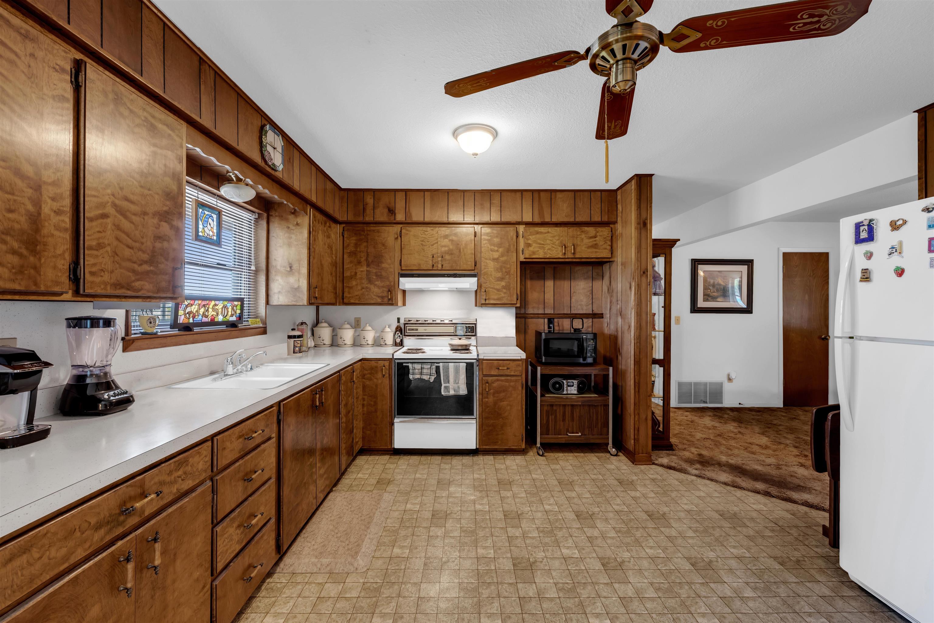 620 County Road 221A