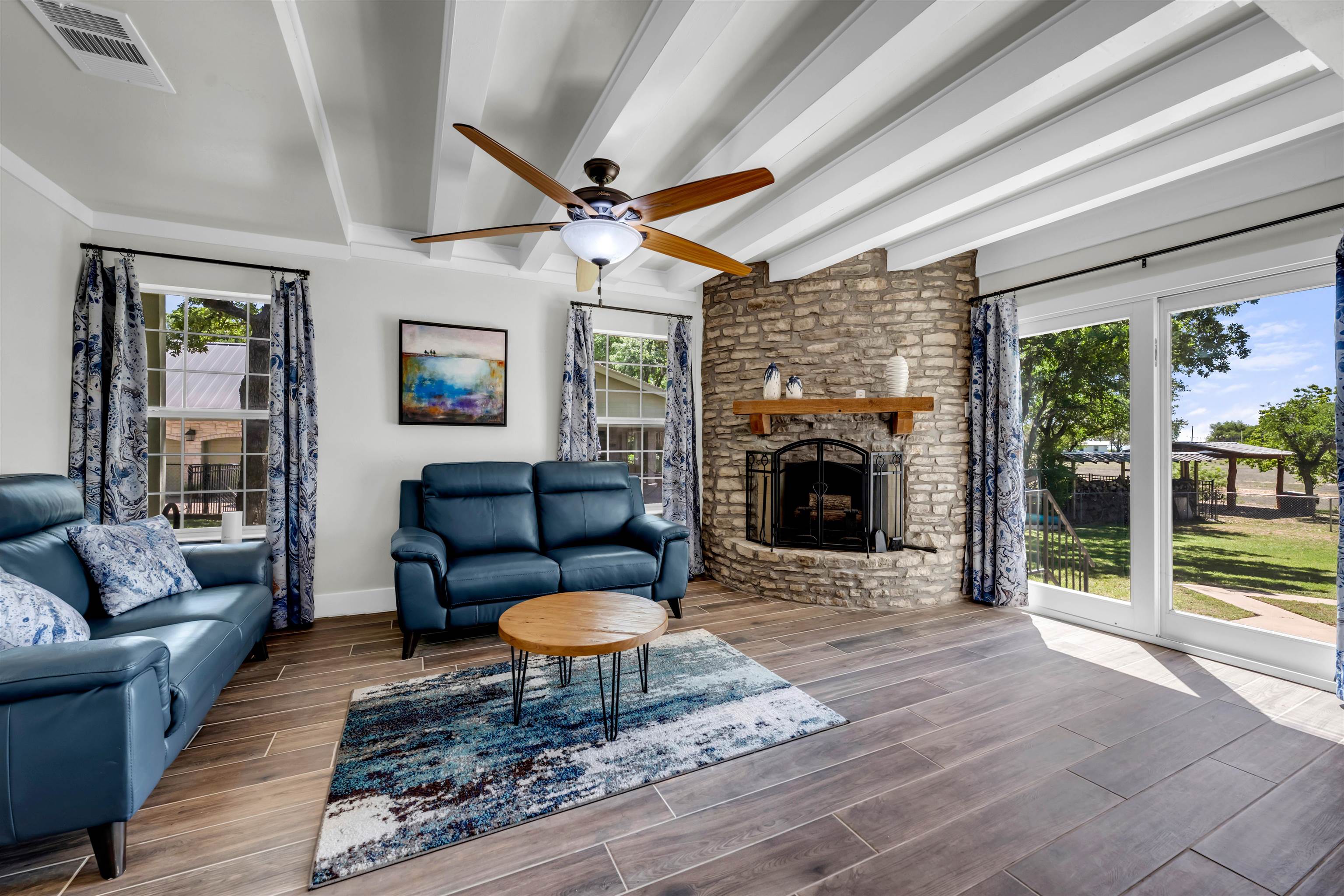206 S Chaparral