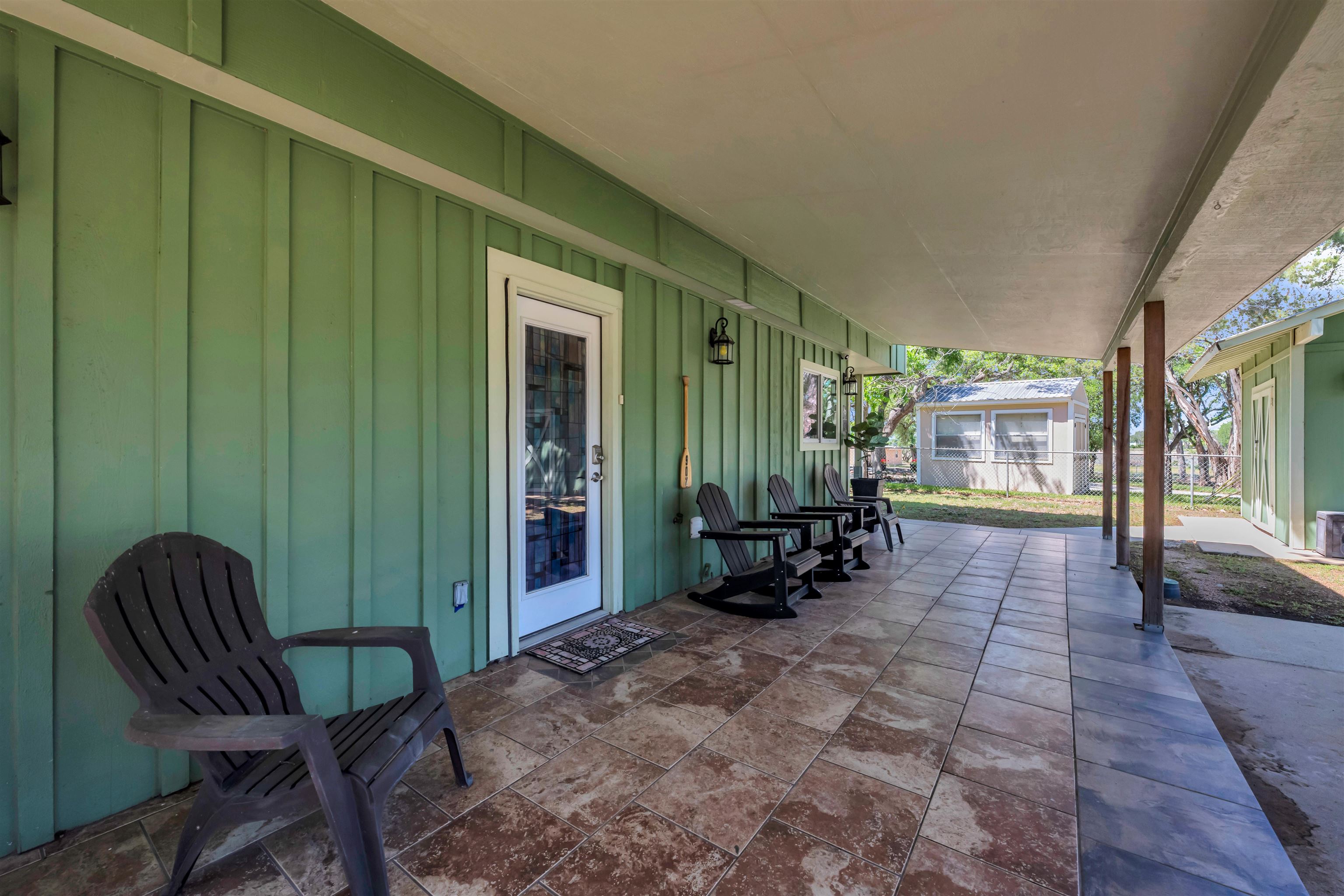 206 S Chaparral