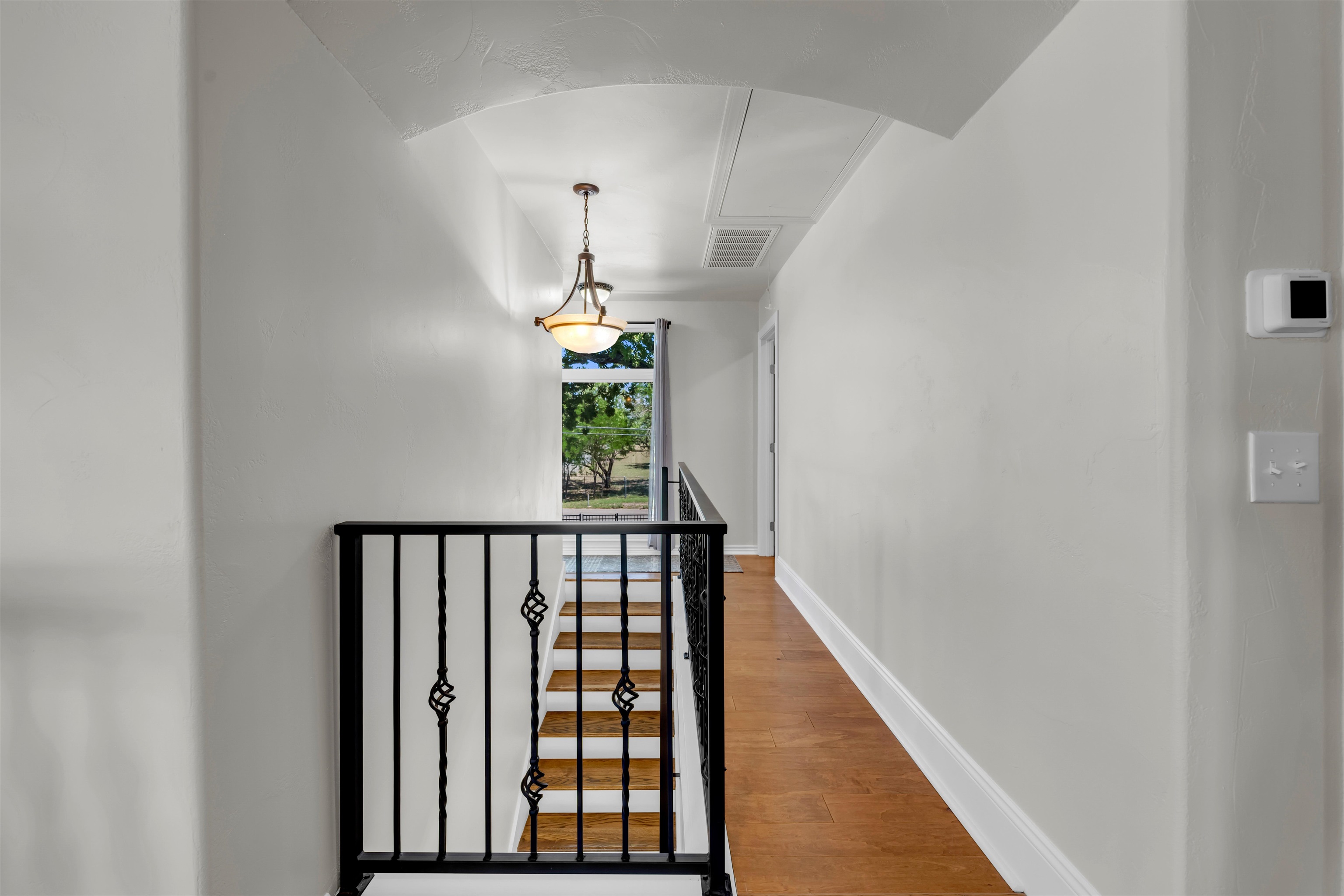 206 S Chaparral