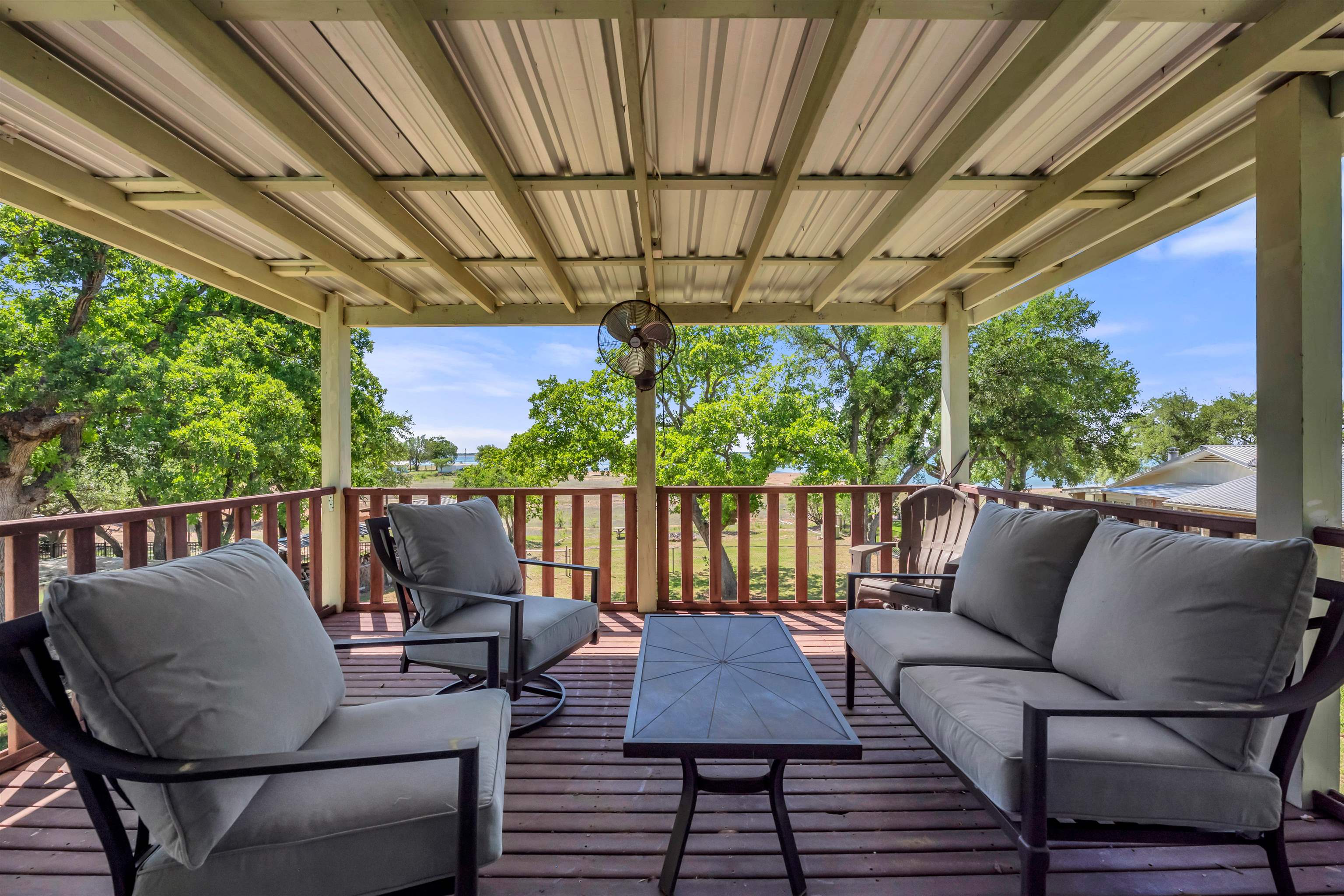 206 S Chaparral