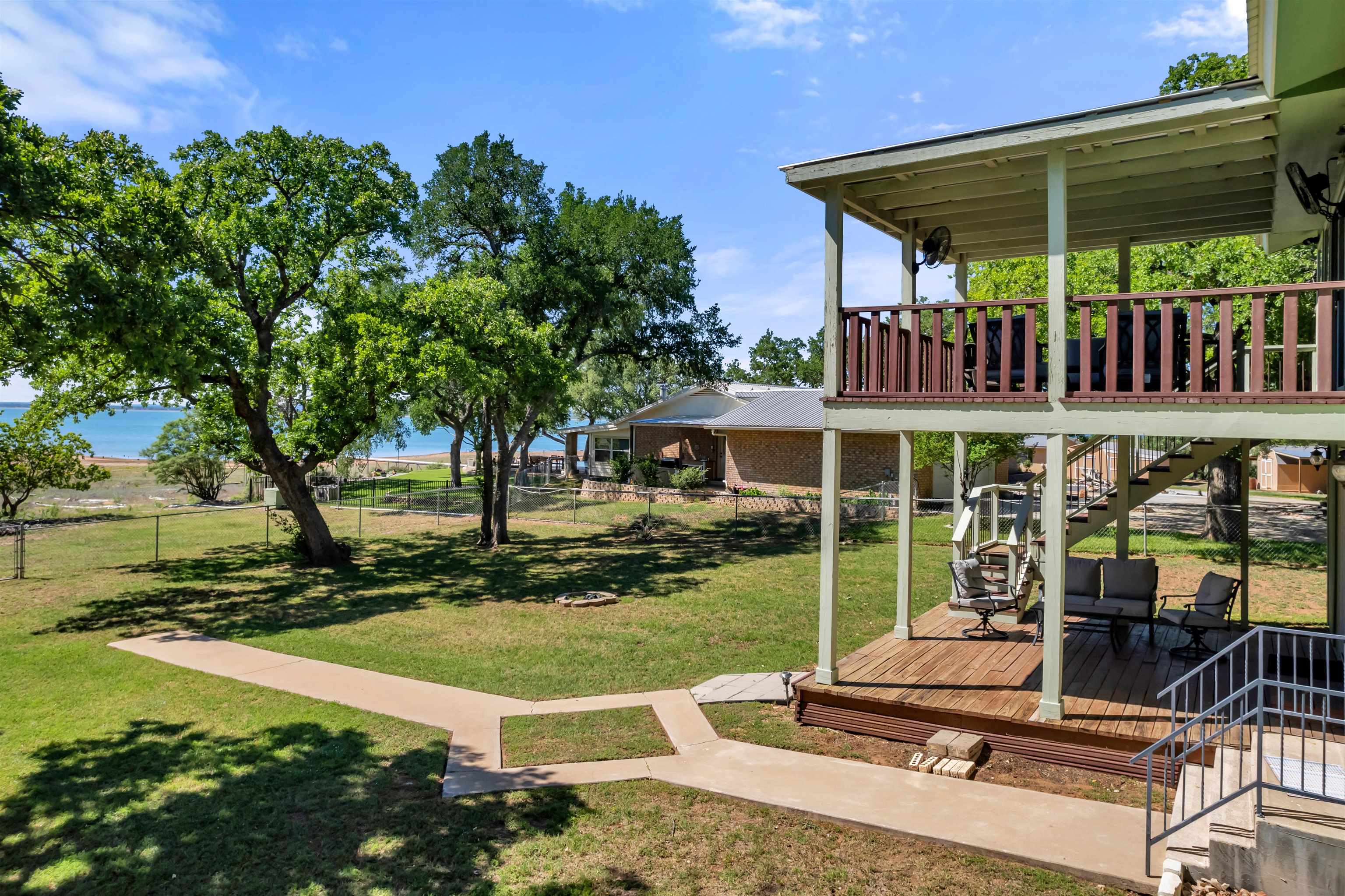 206 S Chaparral