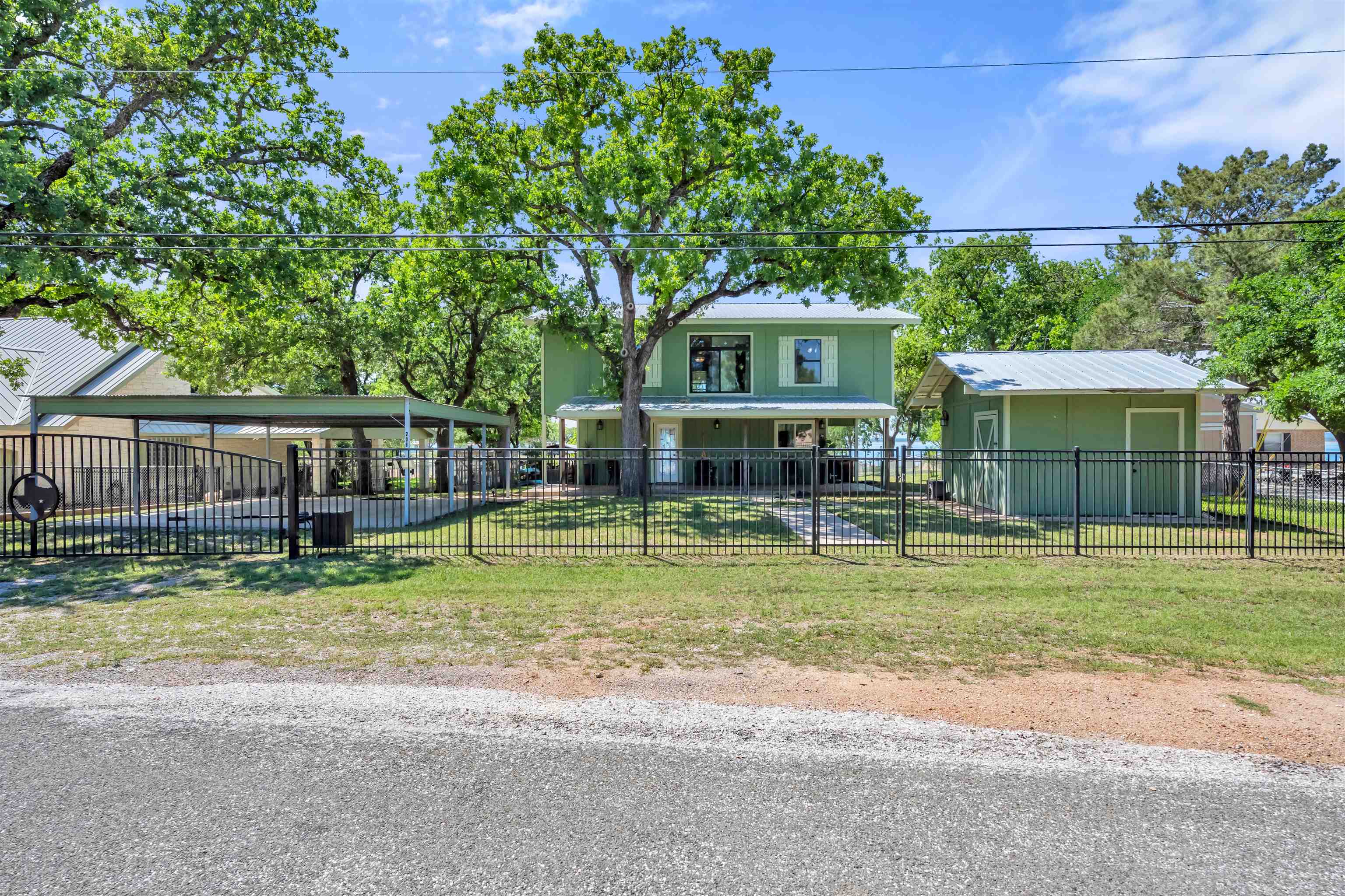 206 S Chaparral