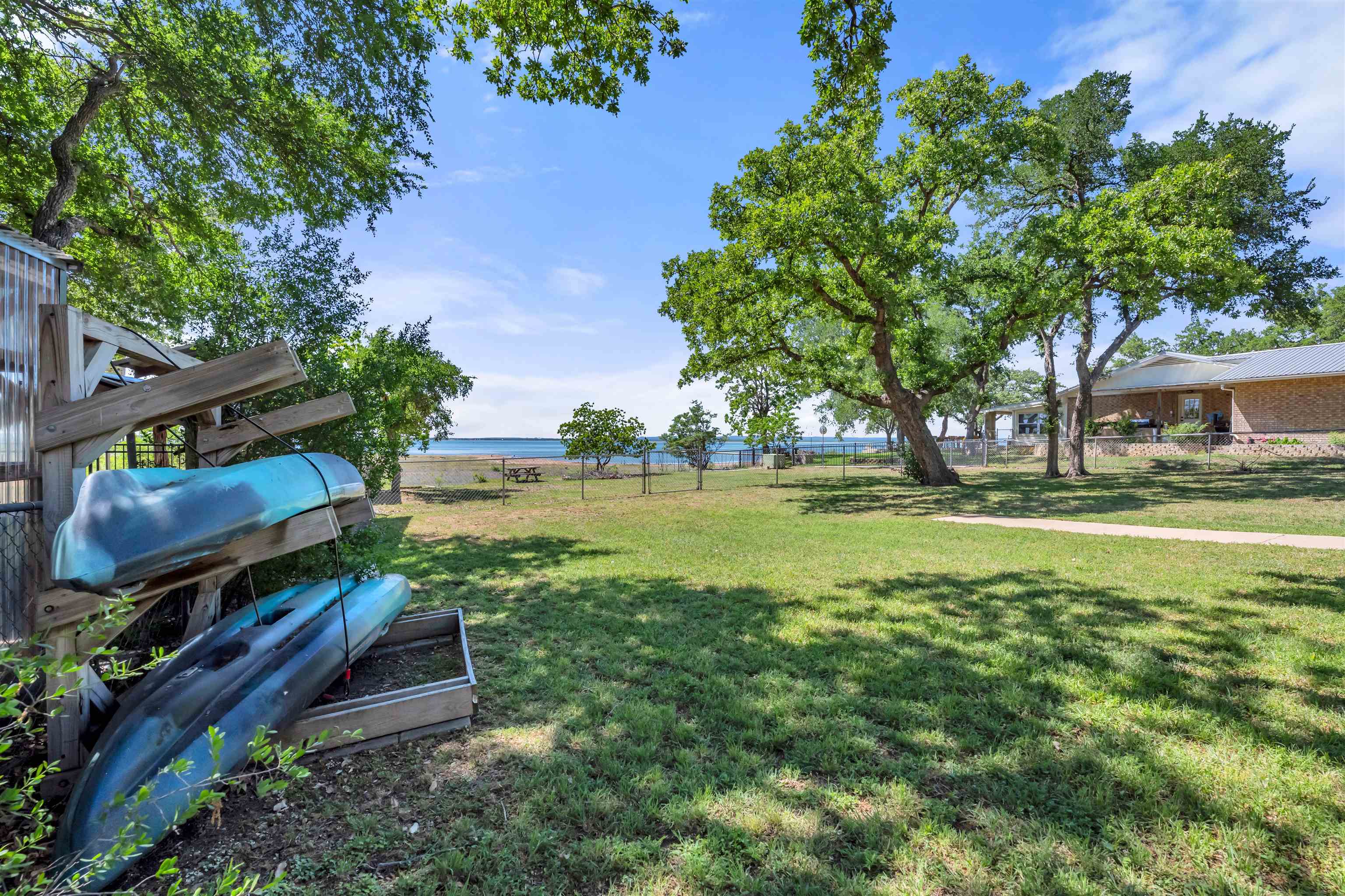 206 S Chaparral