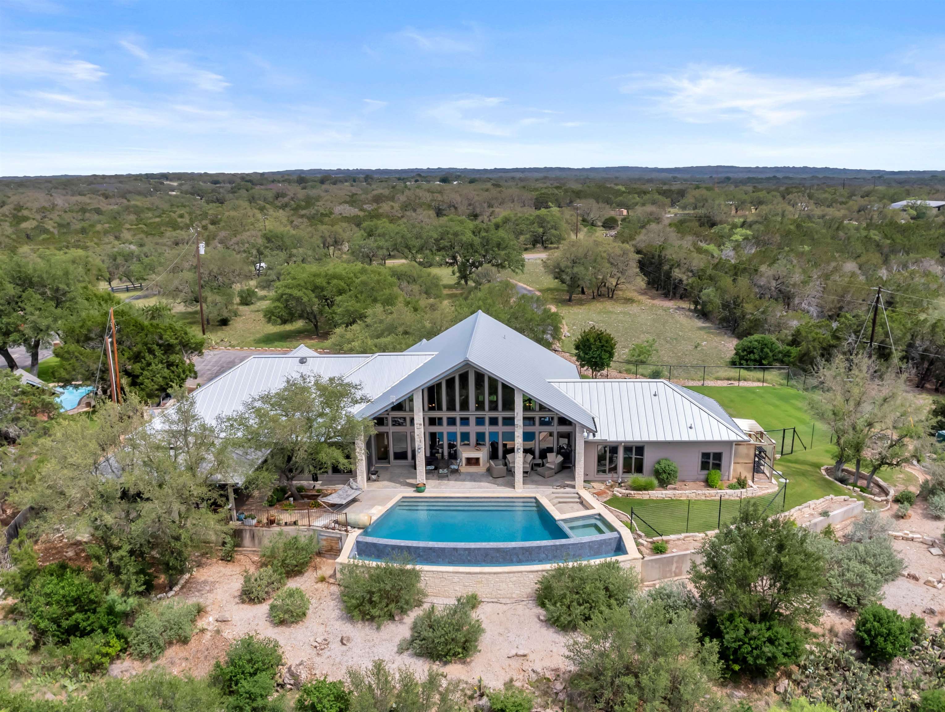 206 Vista Hermosa