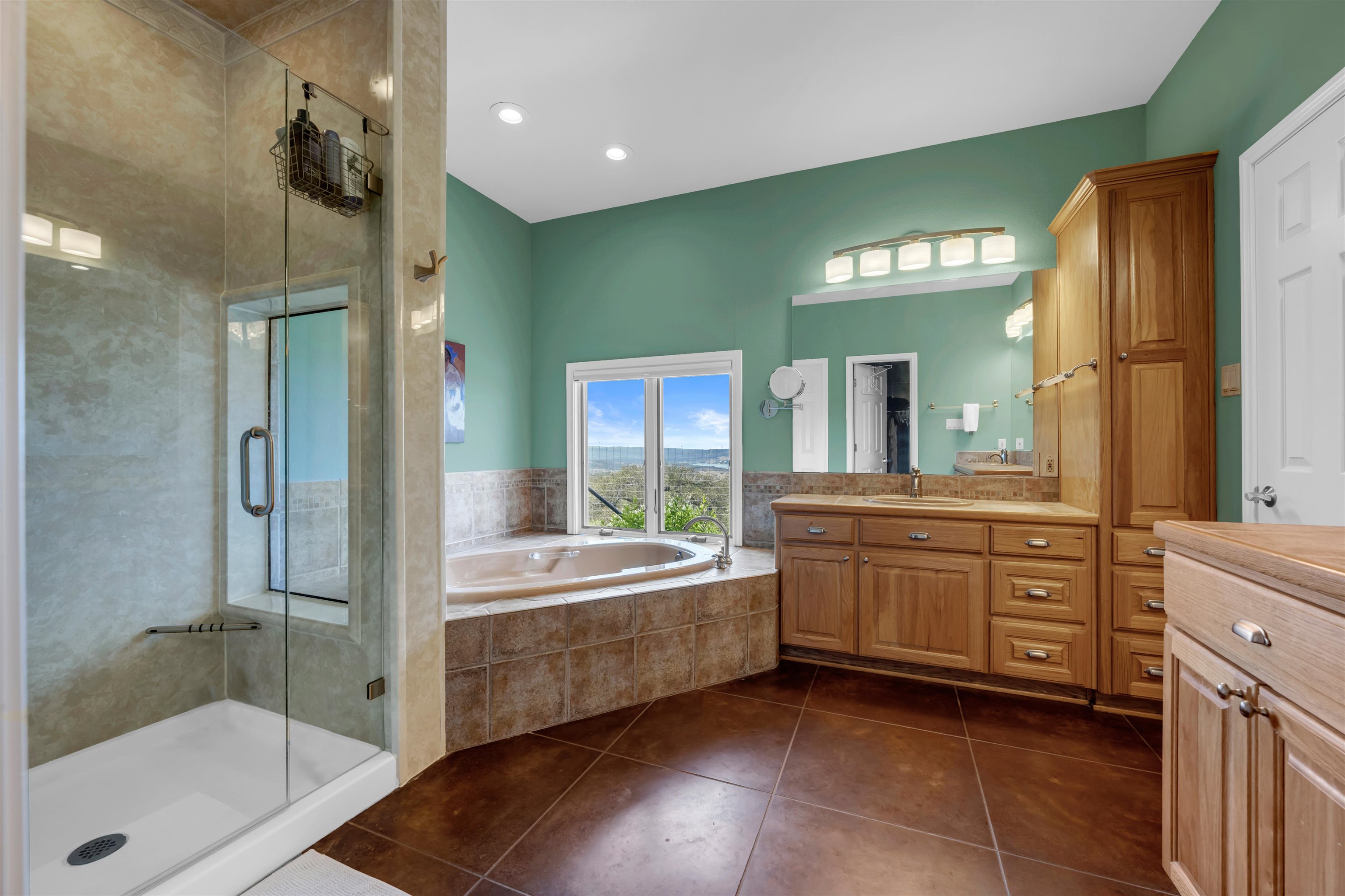 206 Vista Hermosa