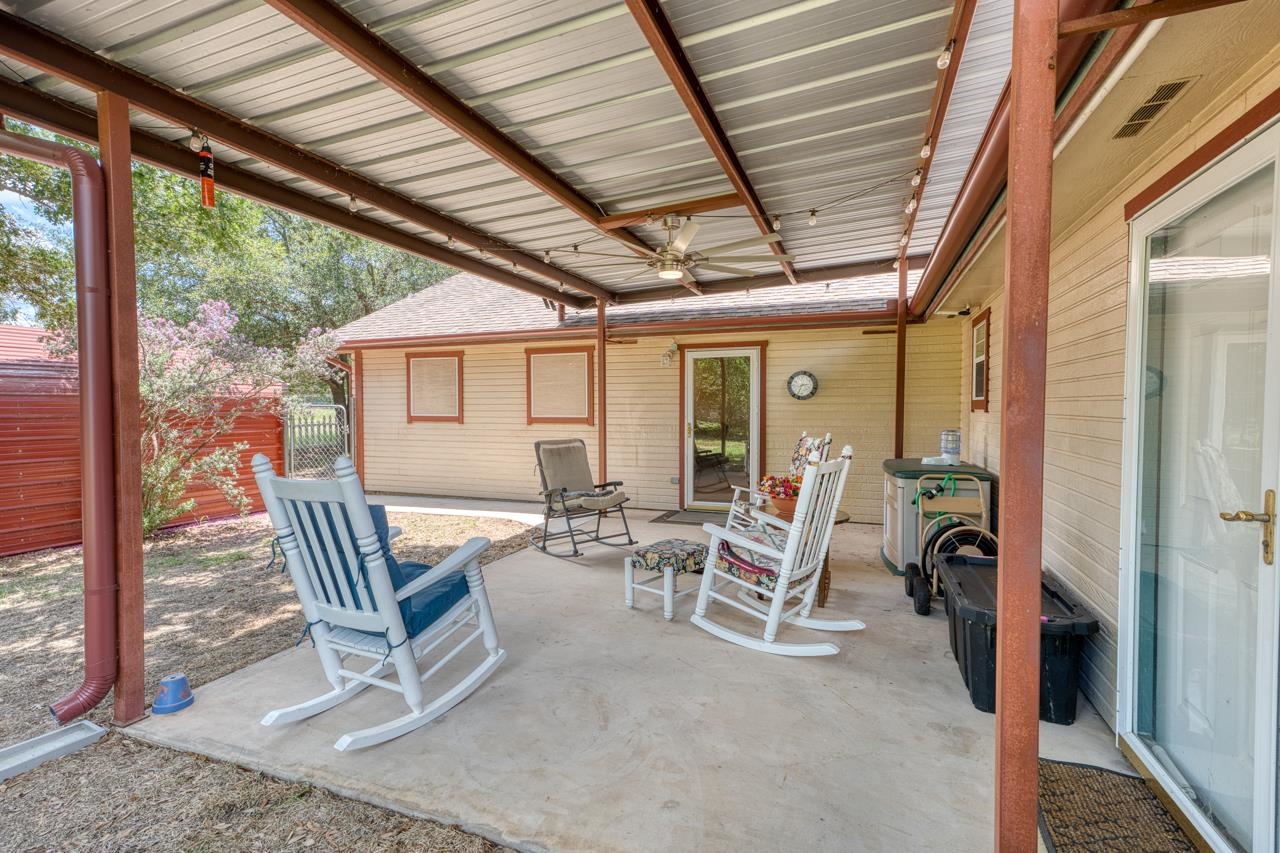215 E Mountain View Dr.